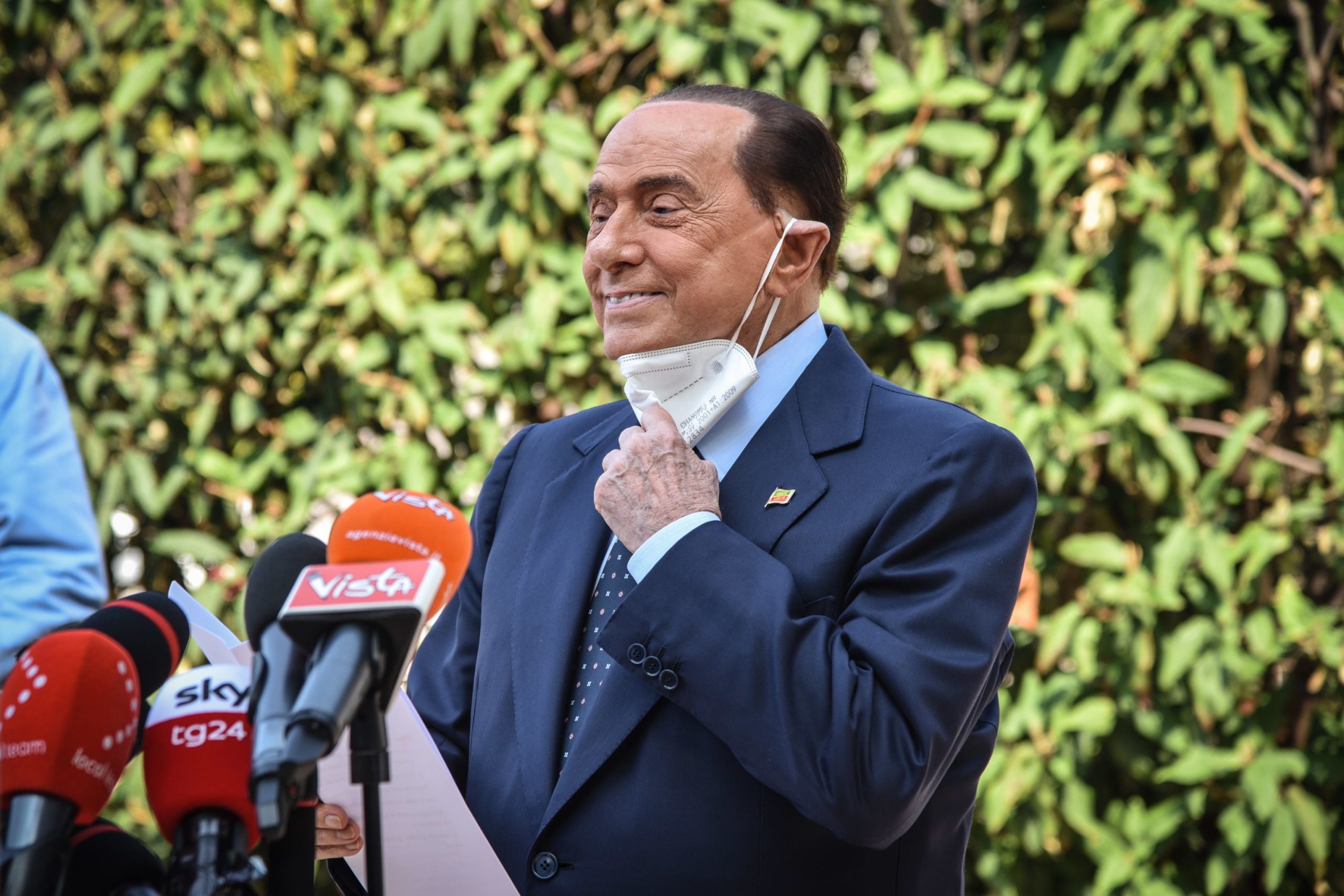 Silvio Berlusconi hospitalizado de urgência devido a problema cardíaco