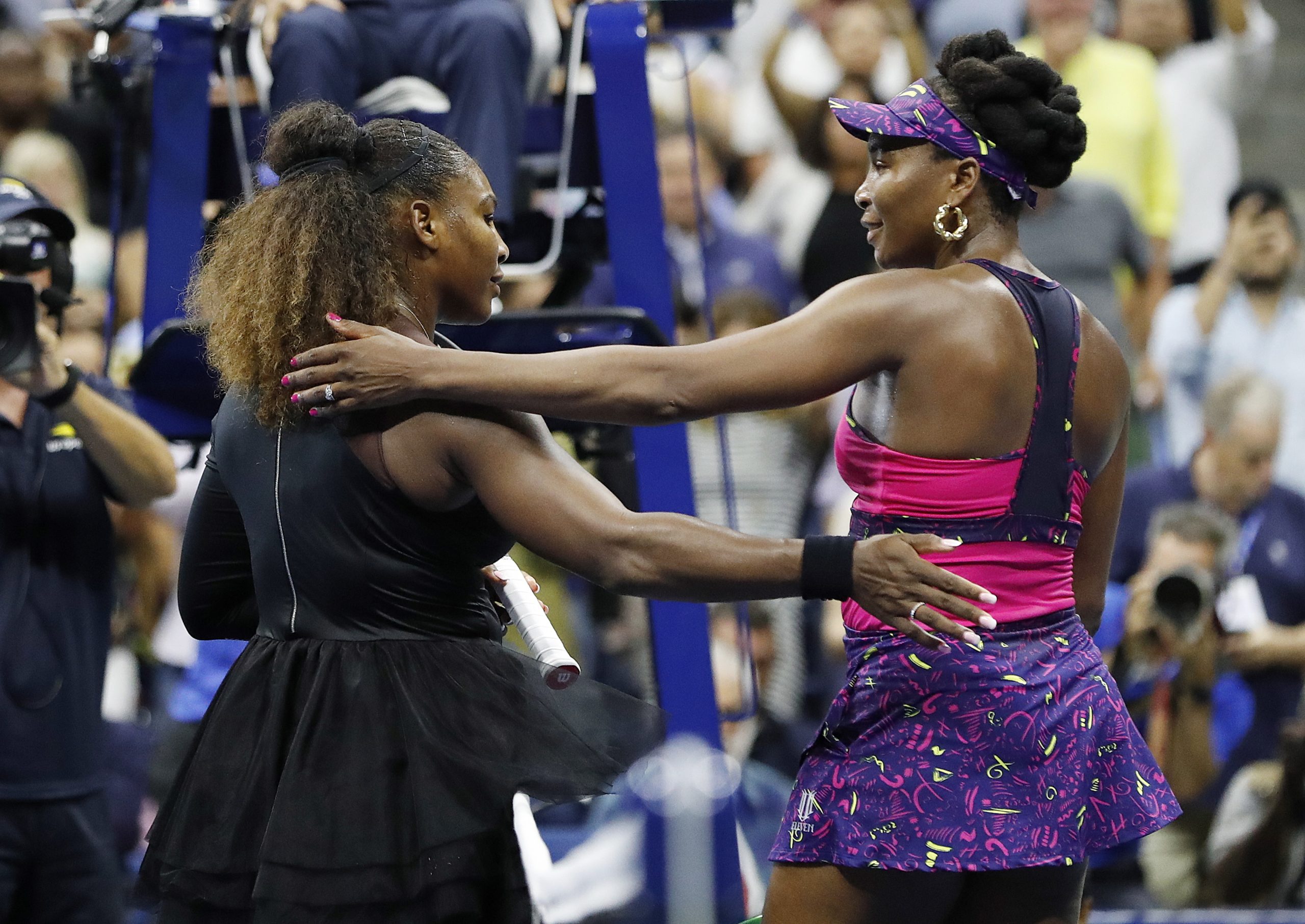 Venus e Serena Williams com ‘wild card’ para torneio de pares