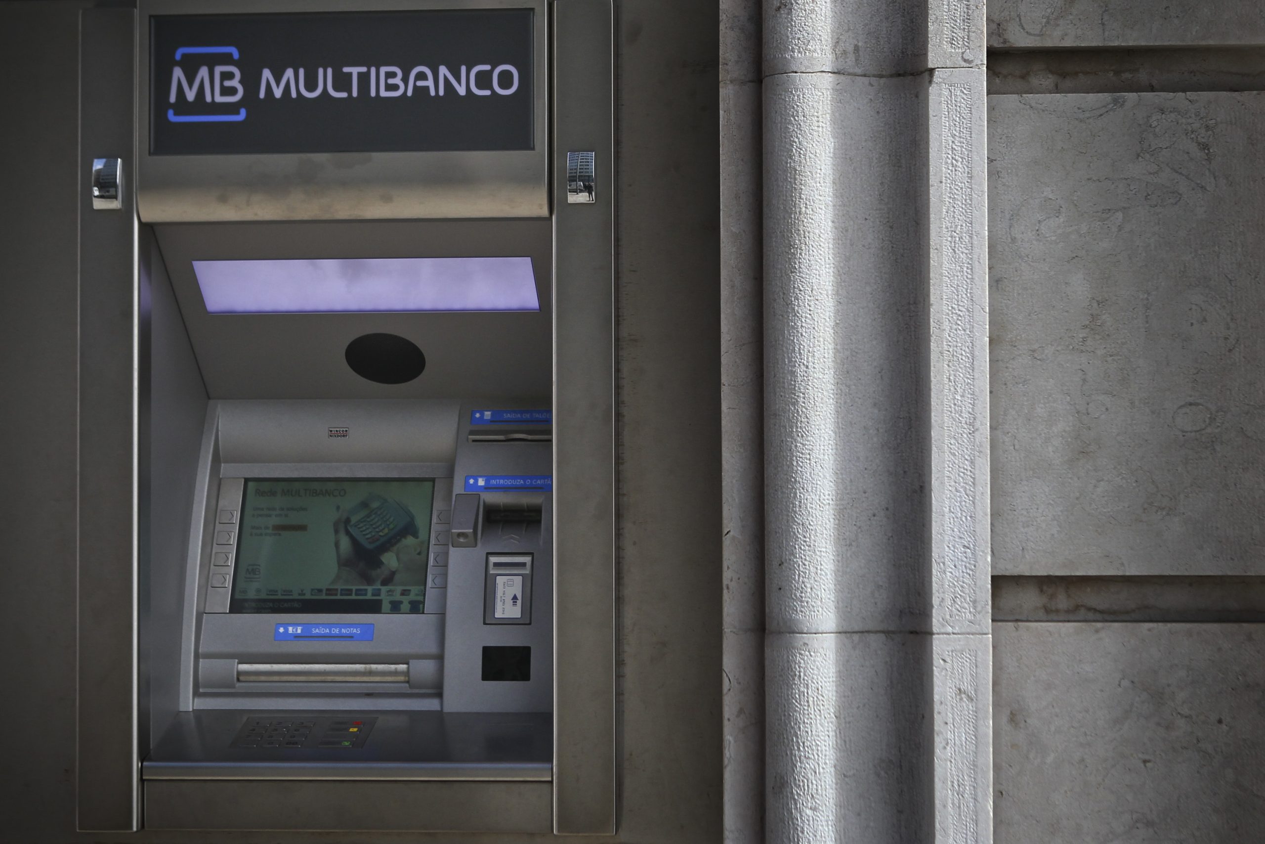 Revolut fala com SIBS há quase um ano para aceder ao “difícil” Multibanco