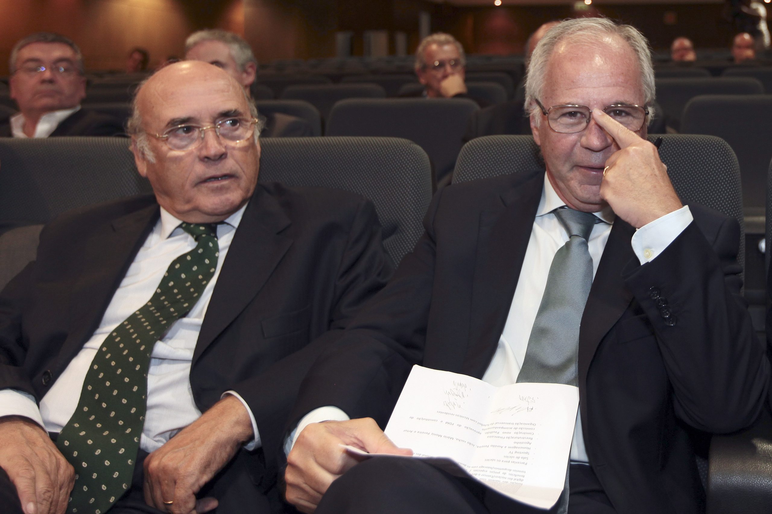 Sousa Cintra surpreendido com rescisão de contratos de exploração de petróleo