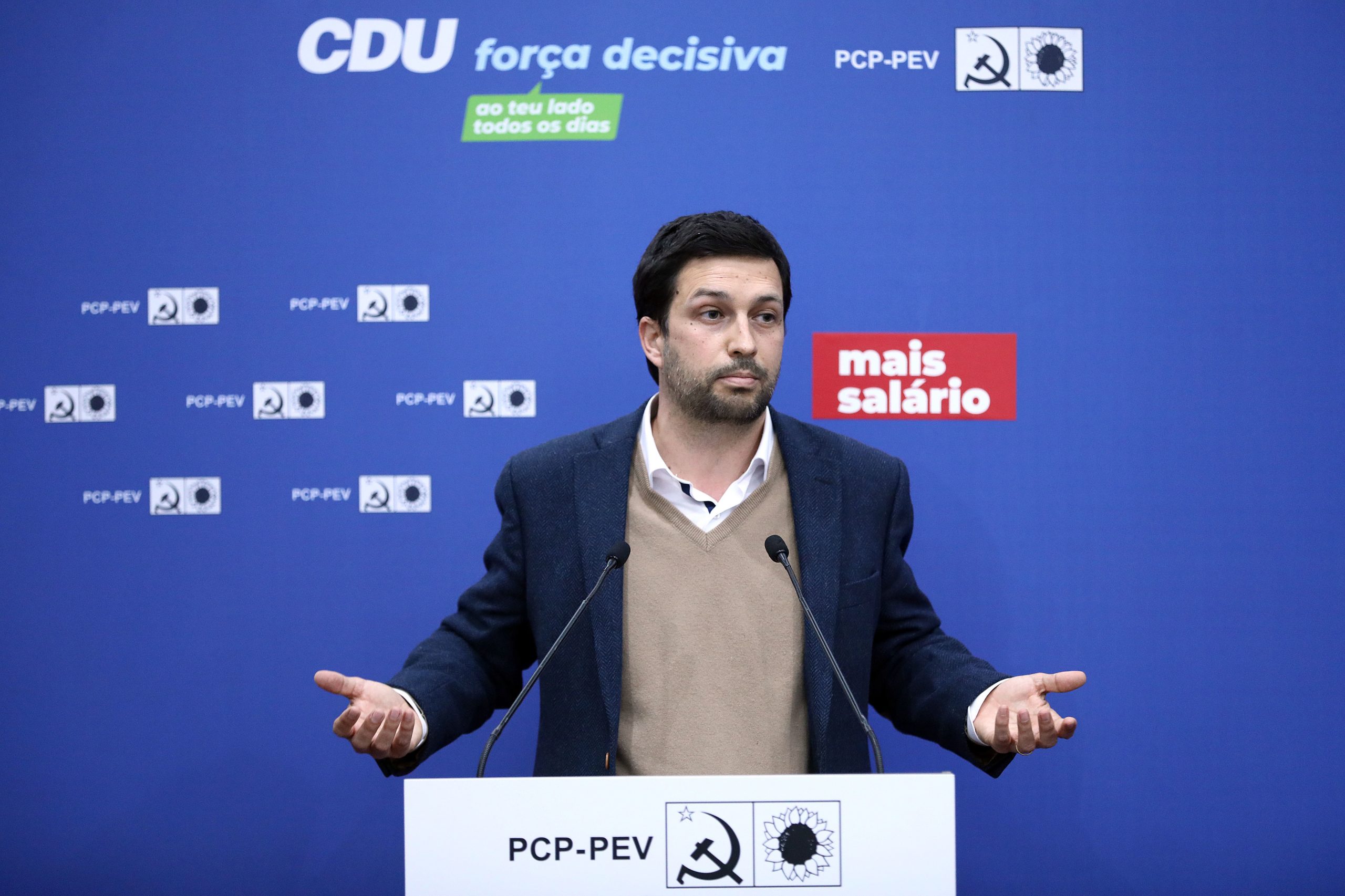 CDU acusa Moedas de incapacidade e PS de desistir de fazer oposição