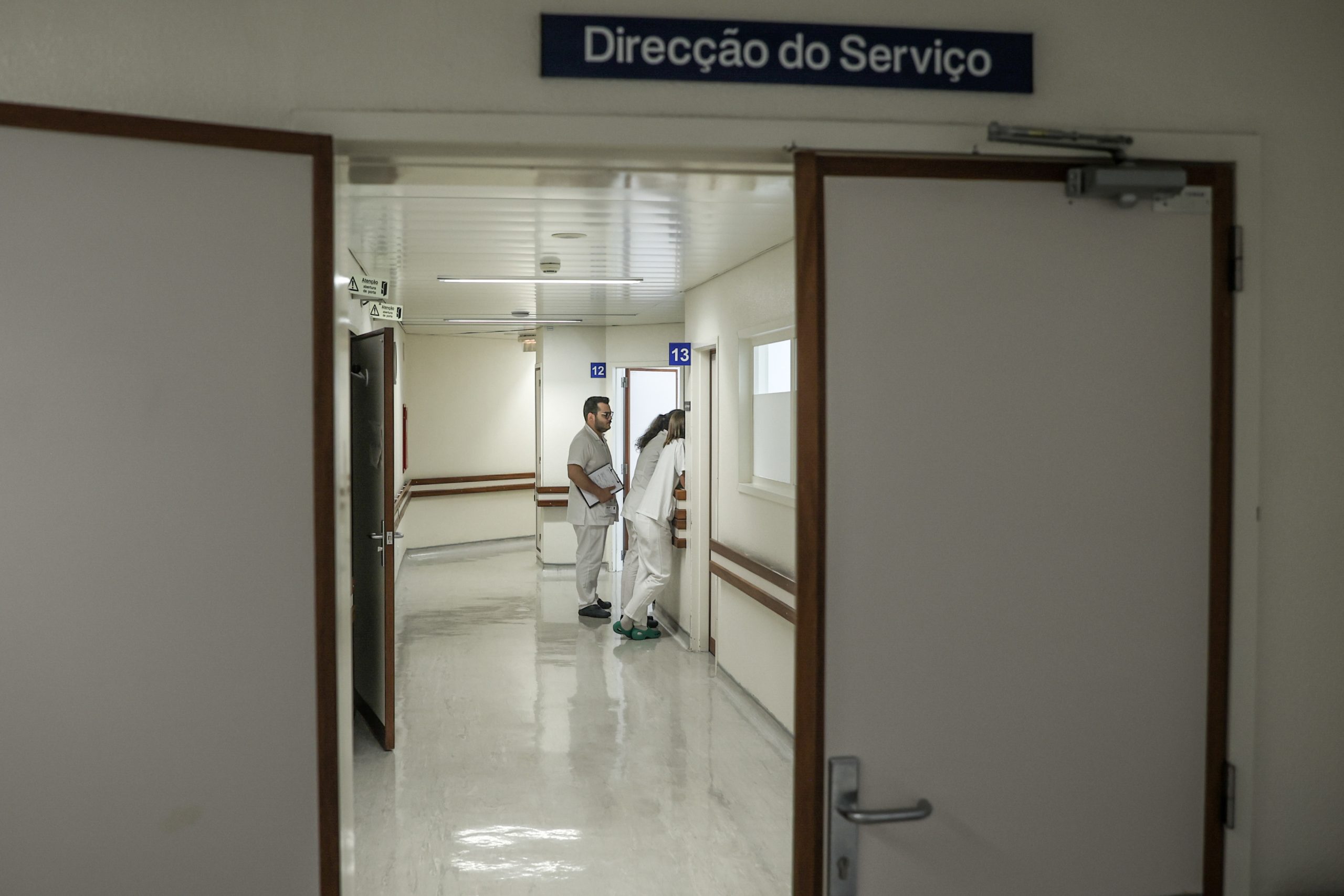 Assédio laboral causa demissão em bloco de cirurgiões do Hospital Amadora-Sintra