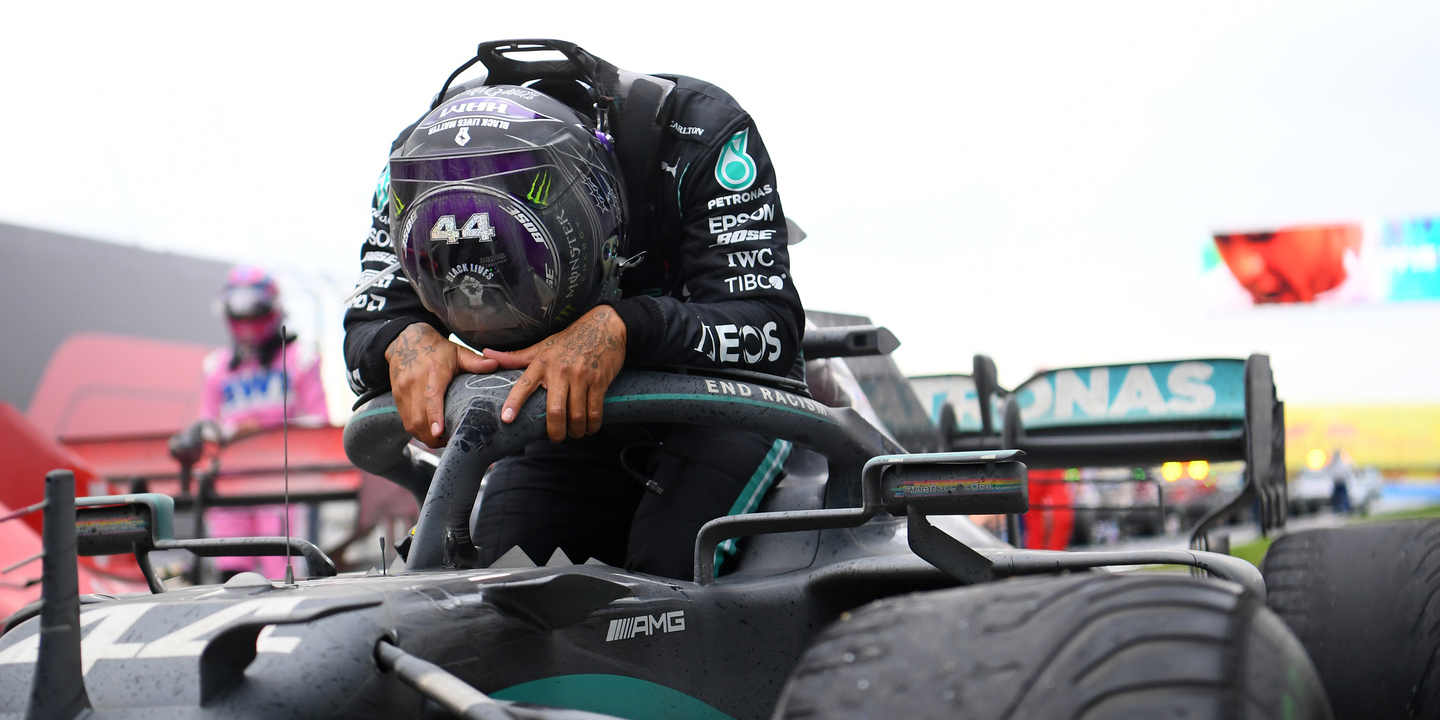 F1: Lewis Hamilton conquista 98.ª ‘pole position’ da carreira no Bahrain