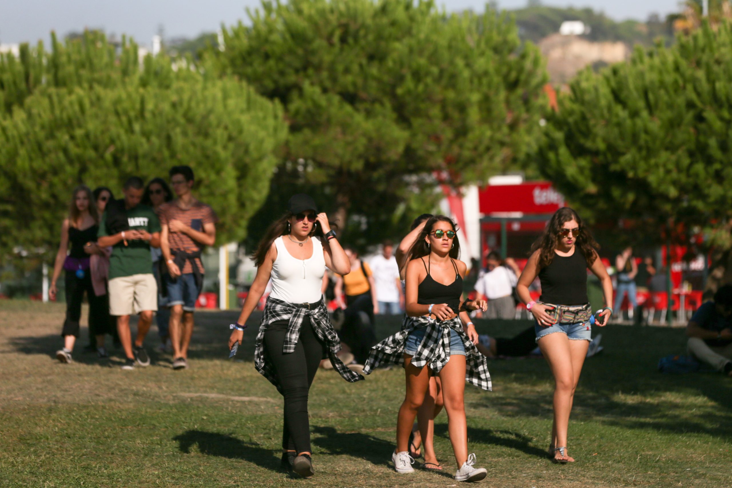 GNR detém 12 pessoas durante festival ‘O Sol da Caparica’ em Almada