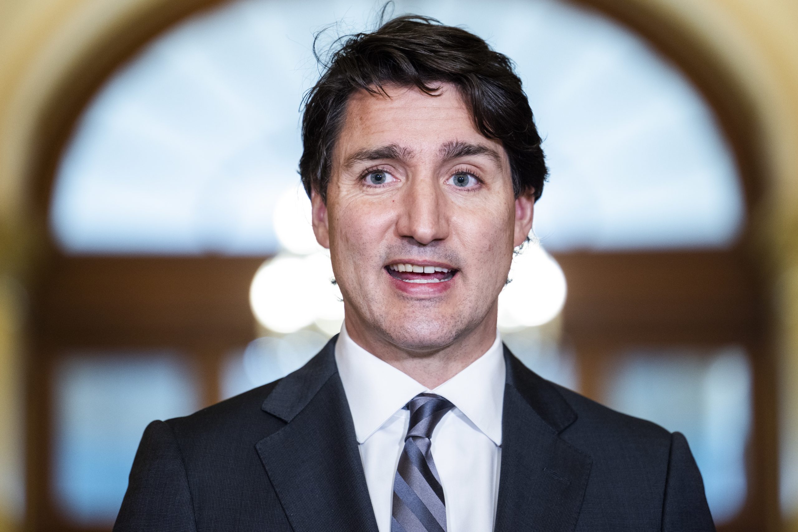 Governo canadiano descarta mobilização do exército para travar protestos contra as medidas sanitárias e vacinação