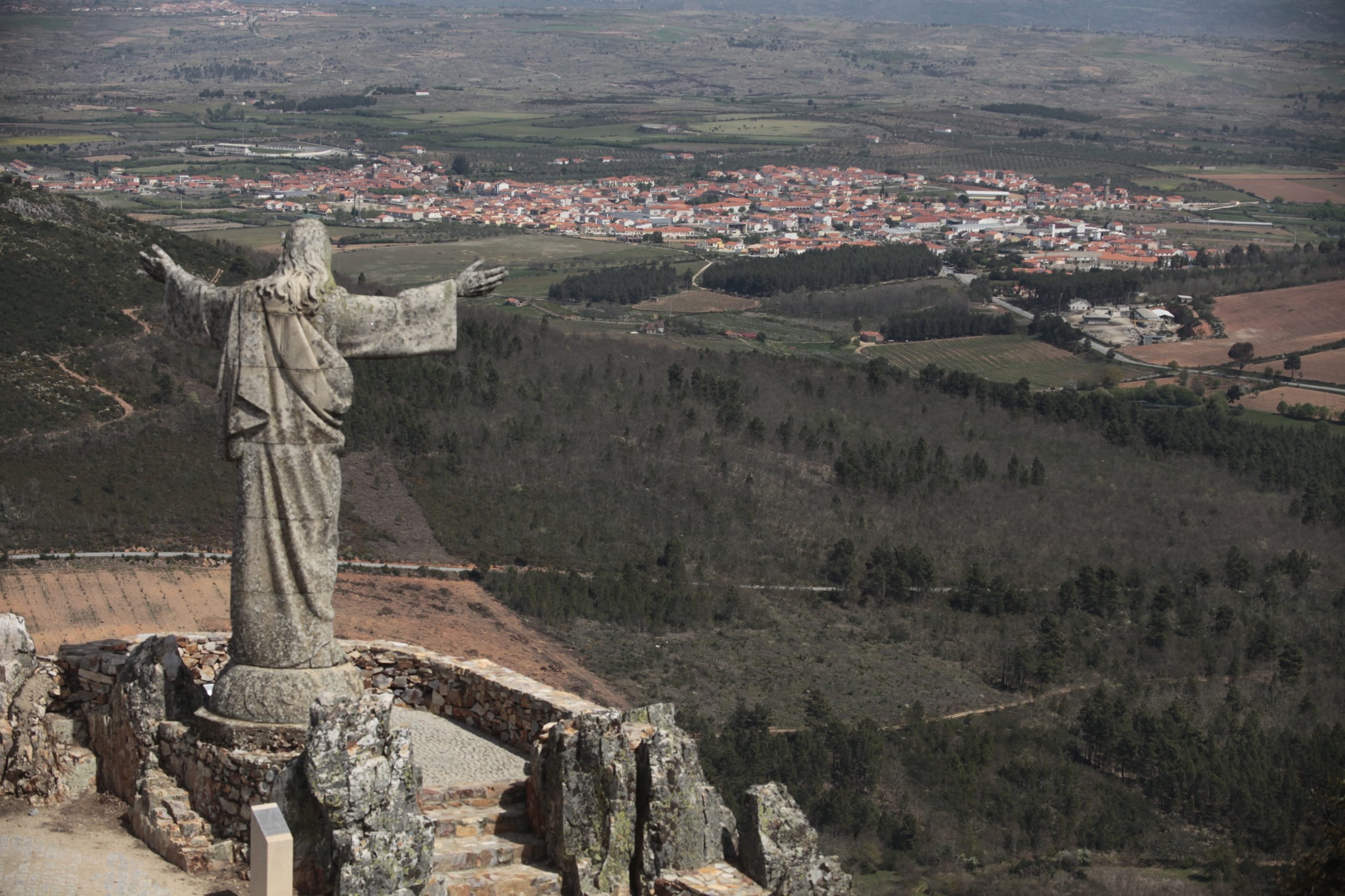 Recriação de batalha é ponto alto do feriado de Figueira de Castelo Rodrigo