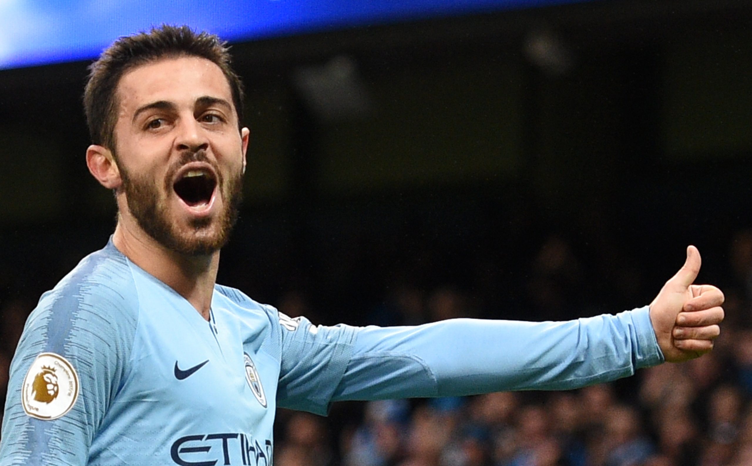 Foi uma brincadeira entre amigos, mas Bernardo Silva acabou multado e suspenso por um jogo