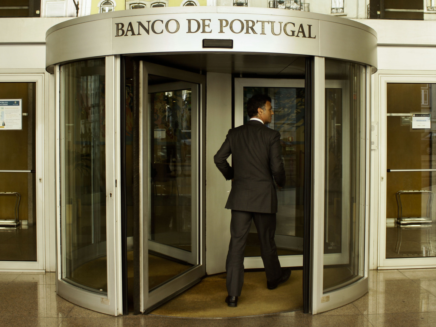 Covid-19: Sem ‘lay-off’ 17% das empresas teriam défice de liquidez ao fim de 40 dias