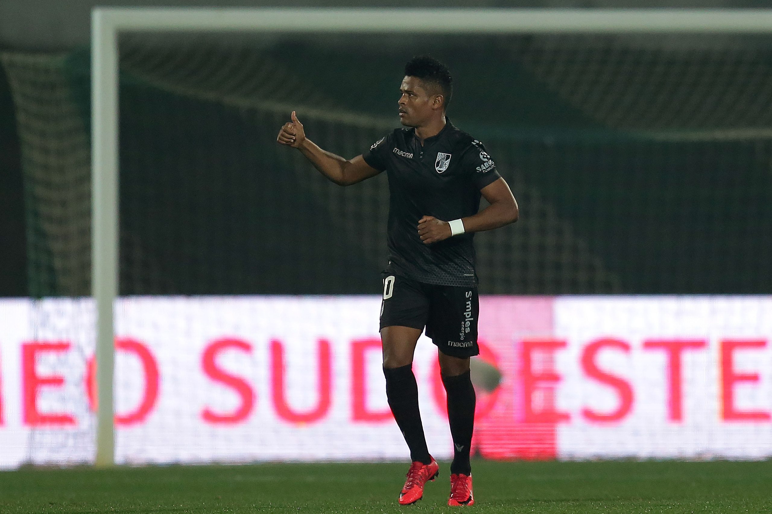 Vitória de Guimarães fecha 12.ª jornada com triunfo em casa do Rio Ave
