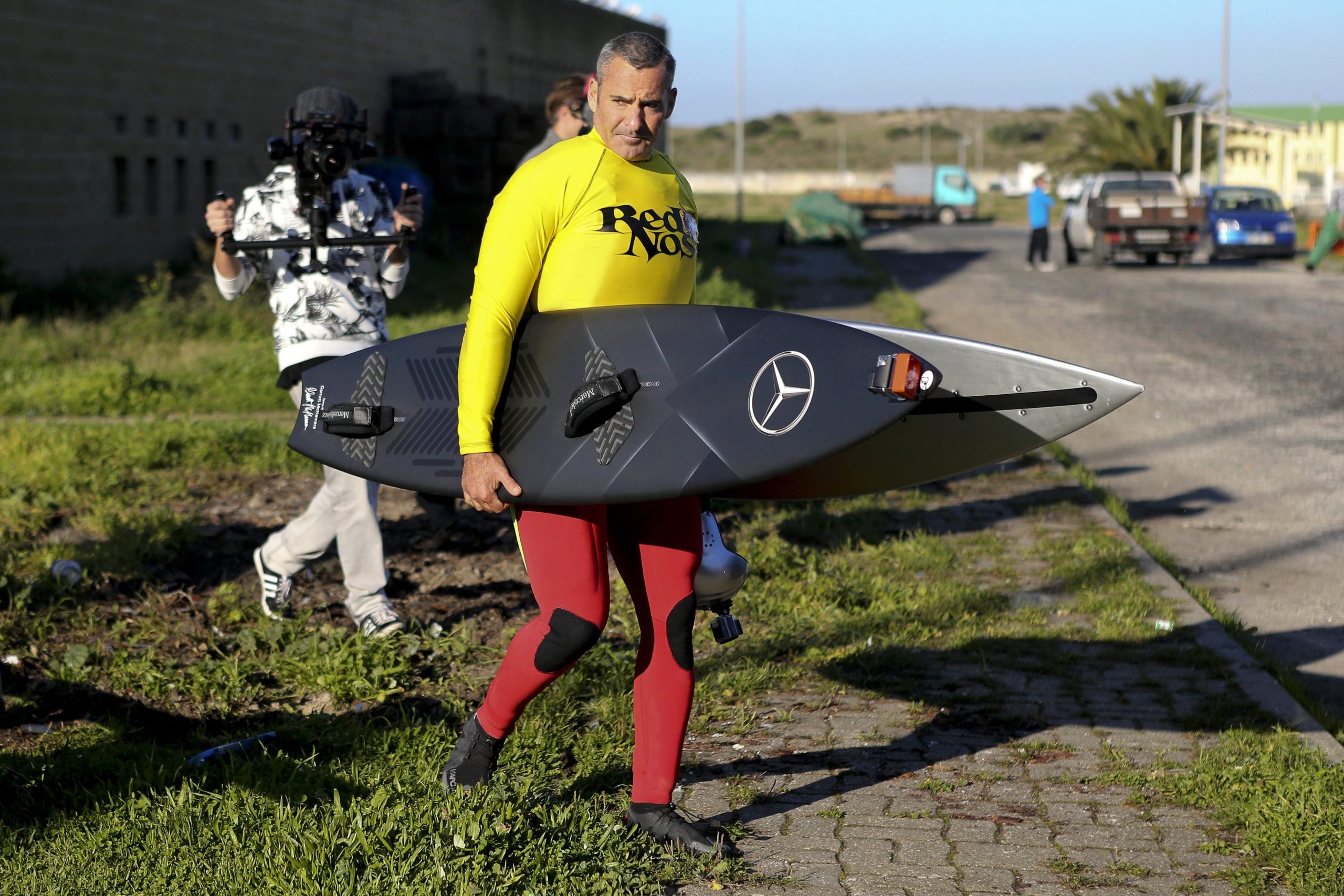 Surfista de ondas gigantes? McNamara preferia ser recordado como “guerreiro ecológico”