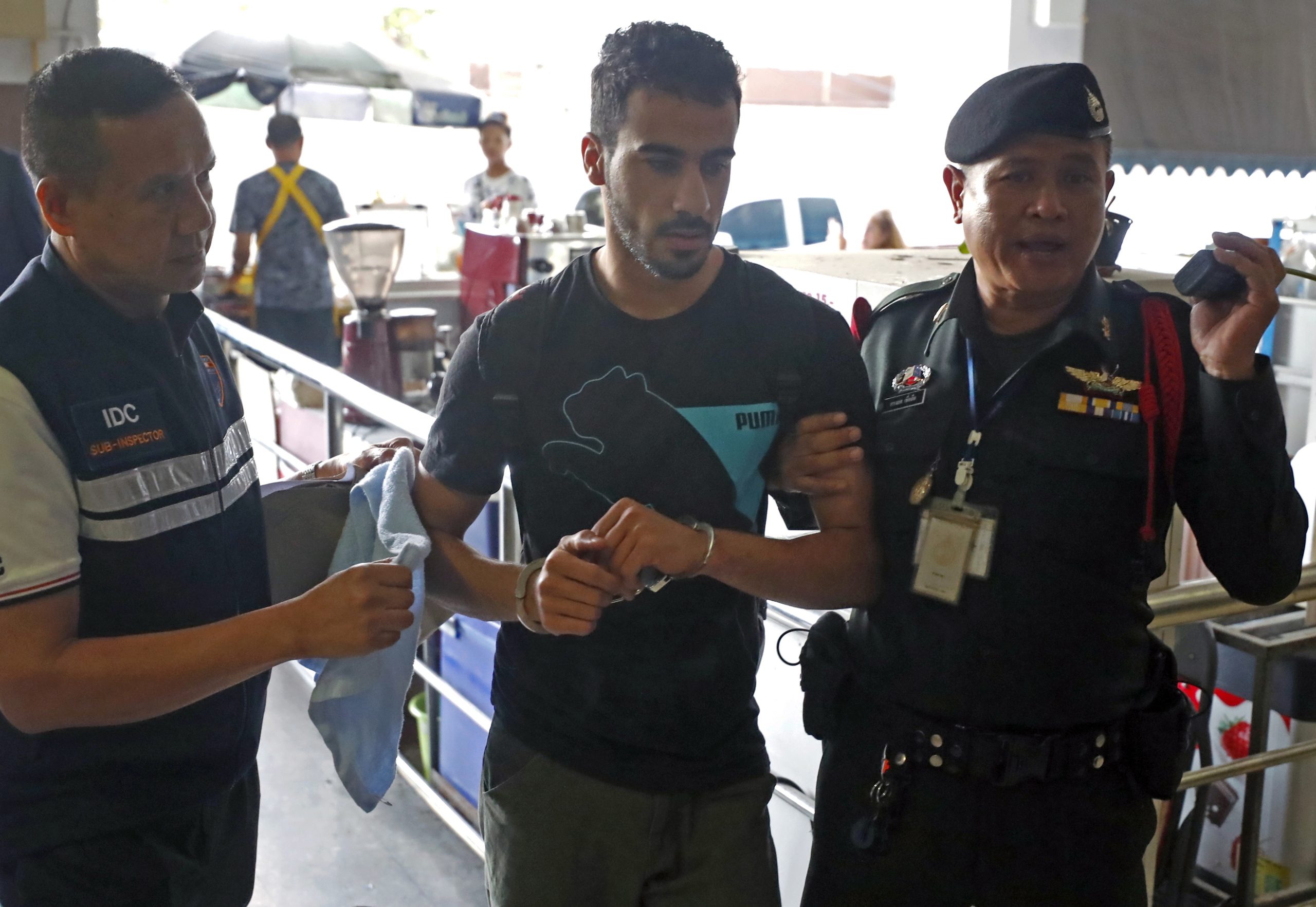 Futebolista do Bahrein detido na Tailândia começa a ser ouvido para evitar extradição