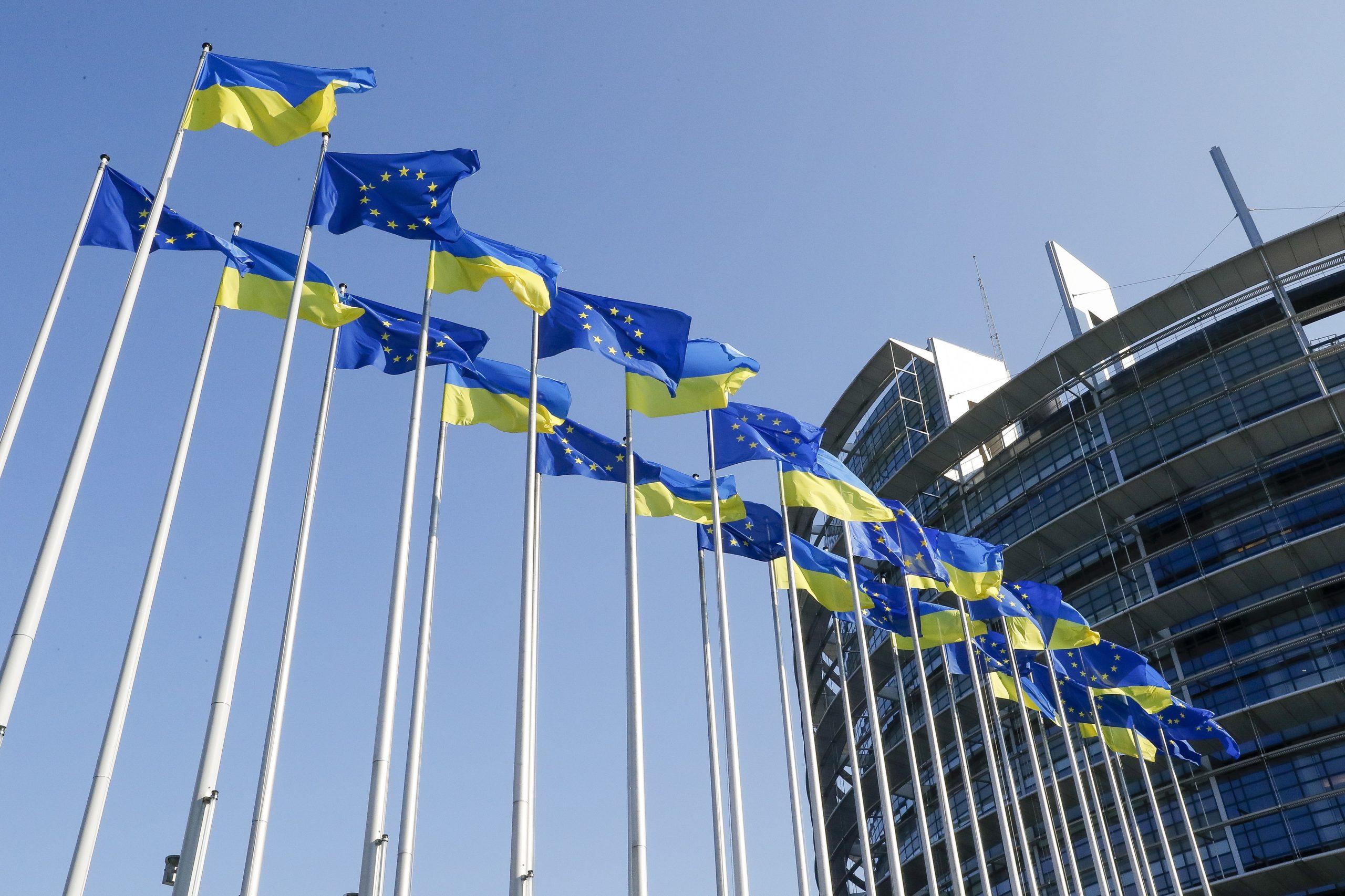 Parlamento Europeu debate como tornar UE independente do gás russo e garantir segurança alimentar