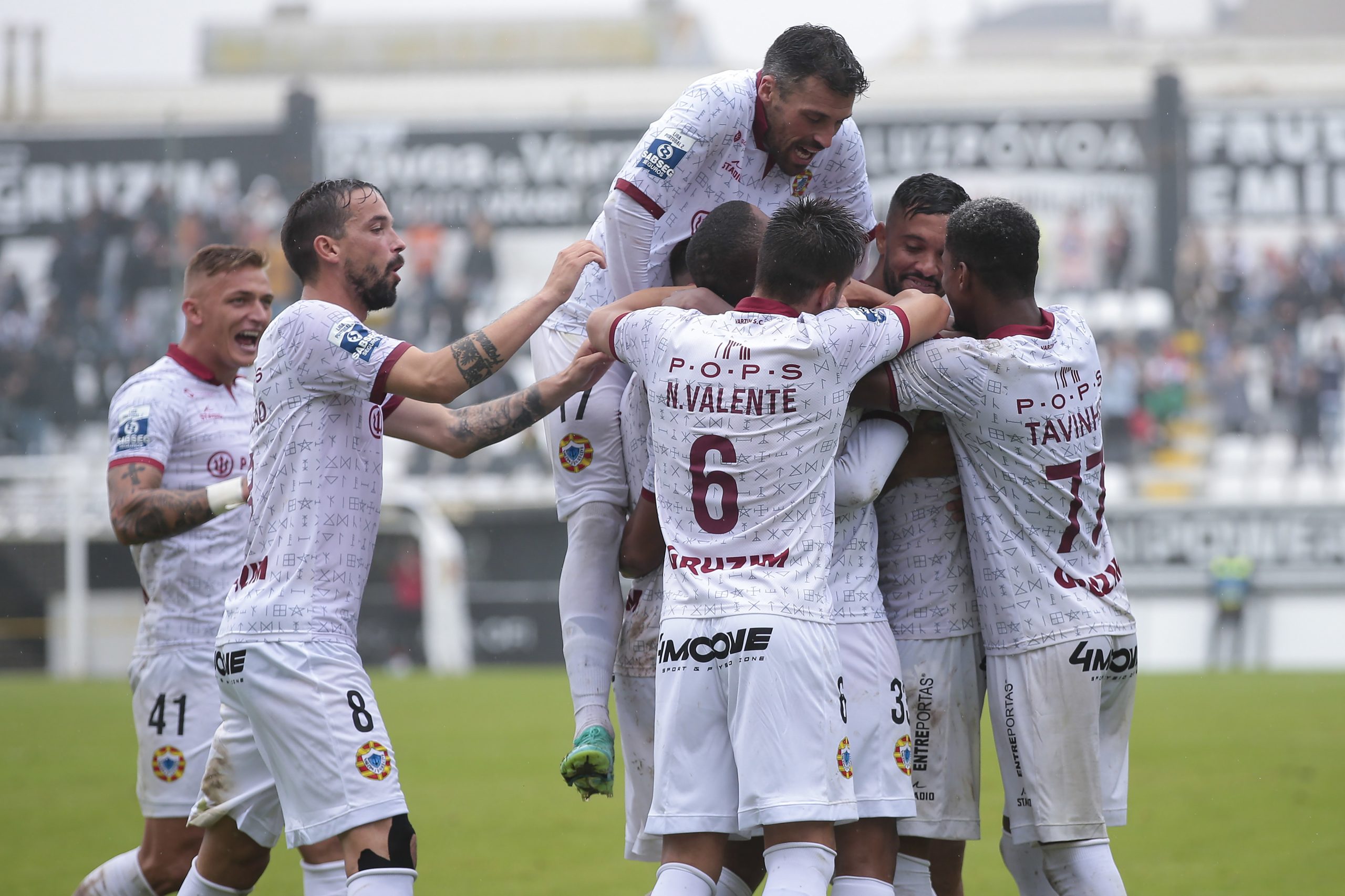 Marítimo perde com o Varzim nos penáltis e é a primeira equipa da I Liga a cair na Taça de Portugal