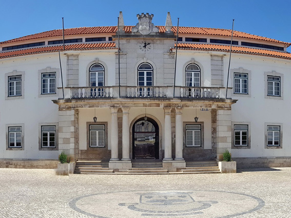 Autarca da Moita diz que empresa de resíduos sólidos serve cada vez pior o município