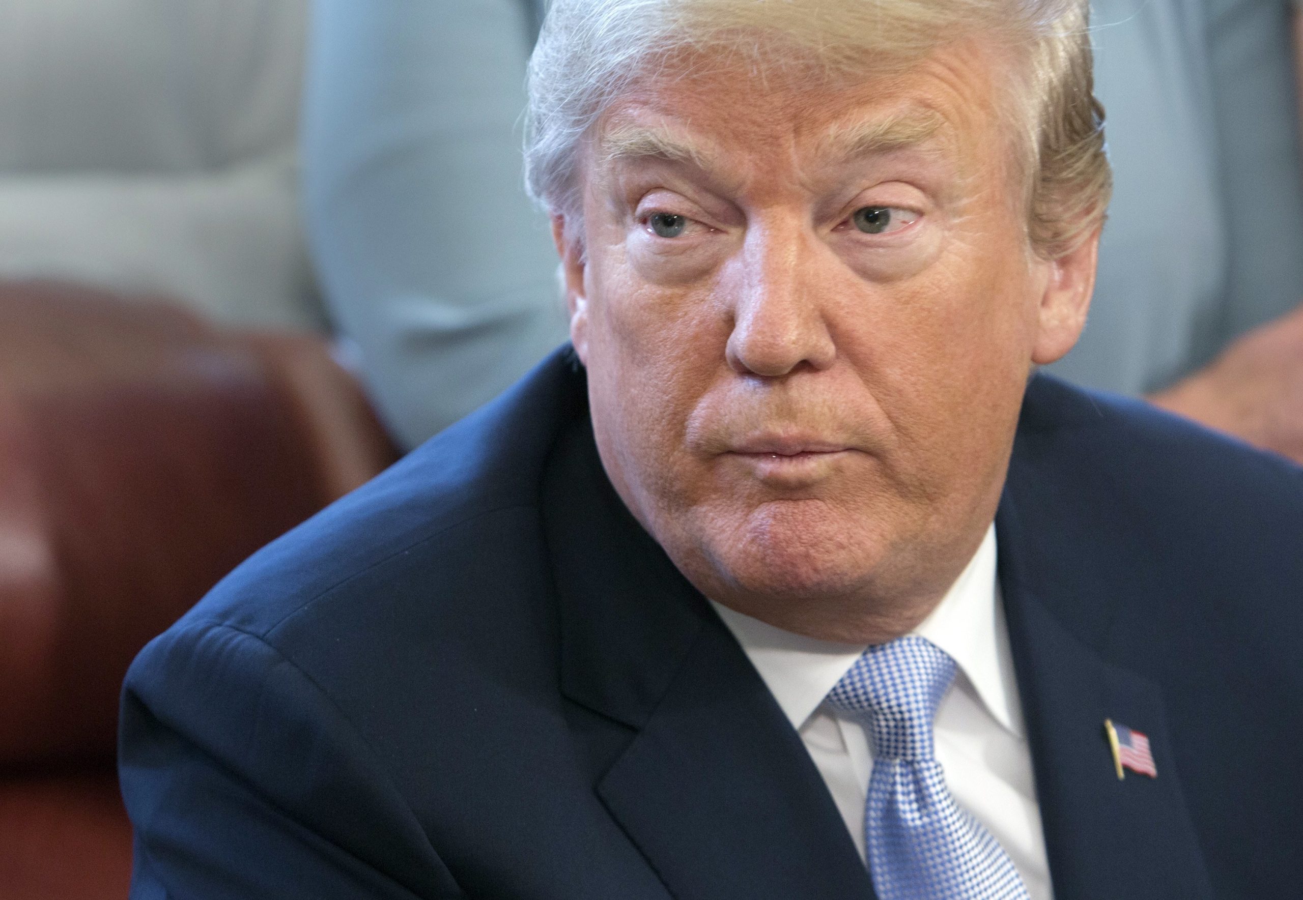 Senador McCain critica Trump e alerta para “escassez de humildade”