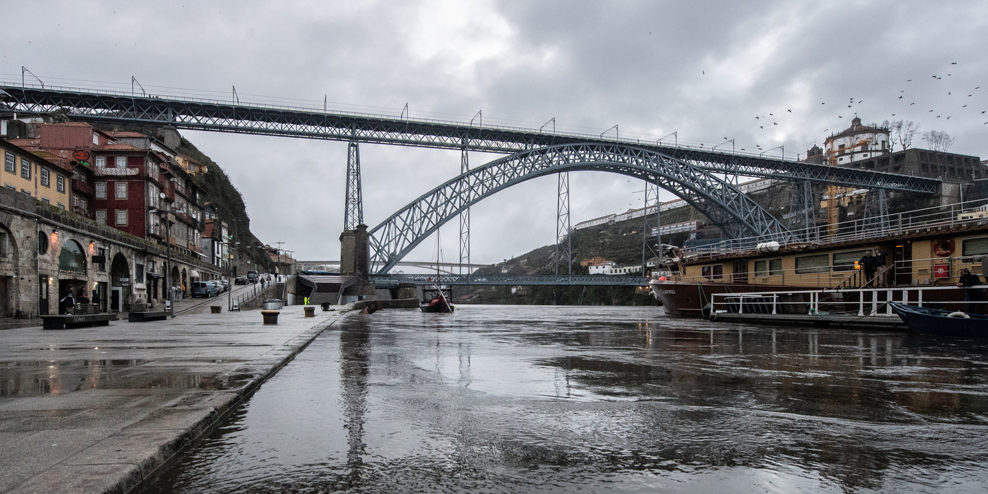 Ligação fluvial entre o Porto e Gaia arranca na sexta-feira com barco de hora a hora