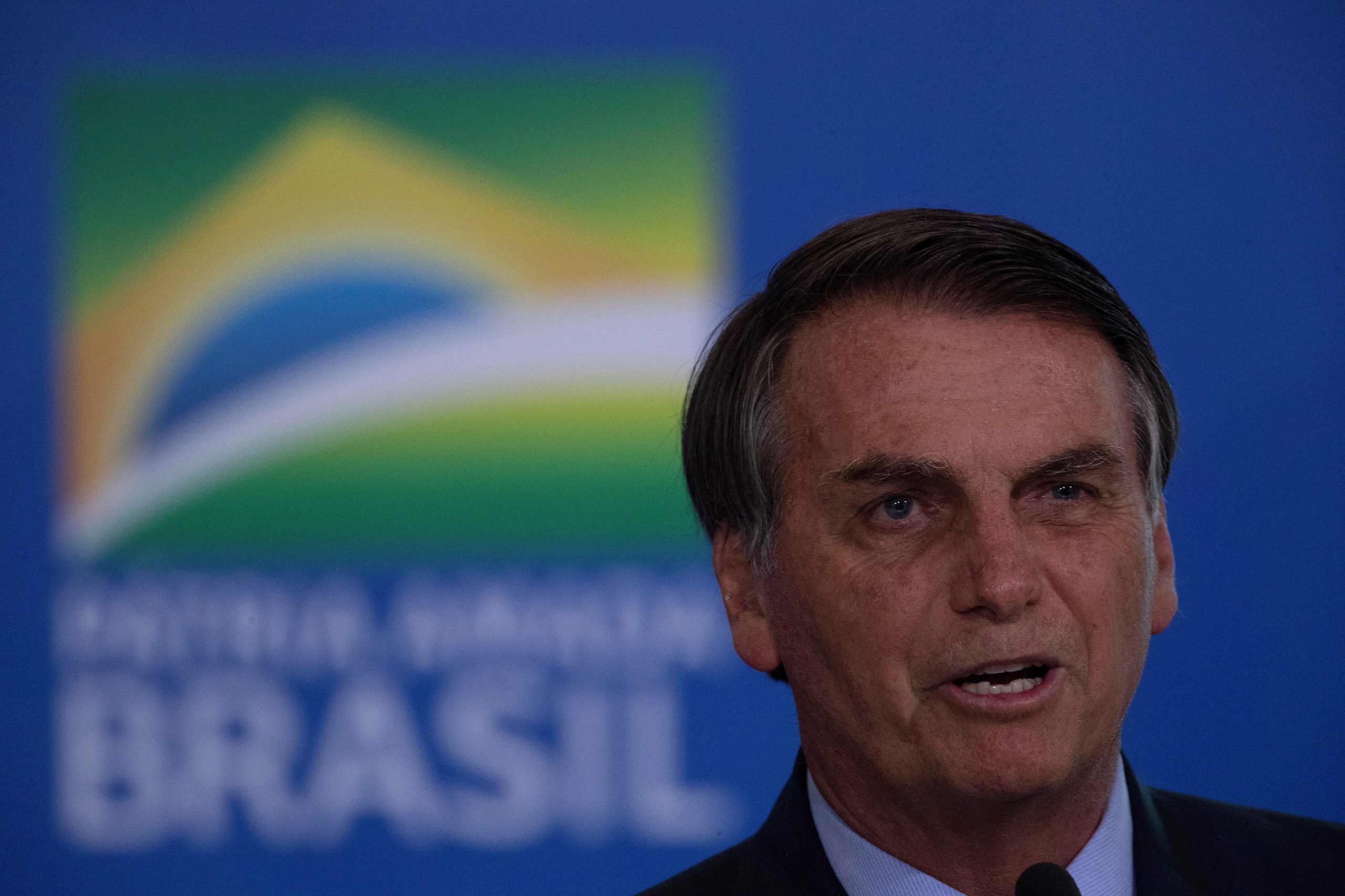 Bolsonaro confirma demissão de secretário da Cultura que parafraseou propaganda nazi e repudia ideologias totalitárias