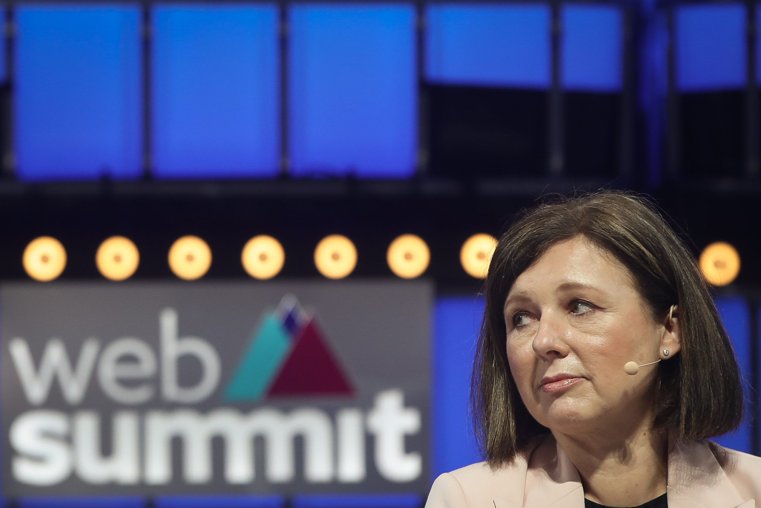Web Summit: Comissão Europeia quer “pôr ordem” na publicidade política ‘online’