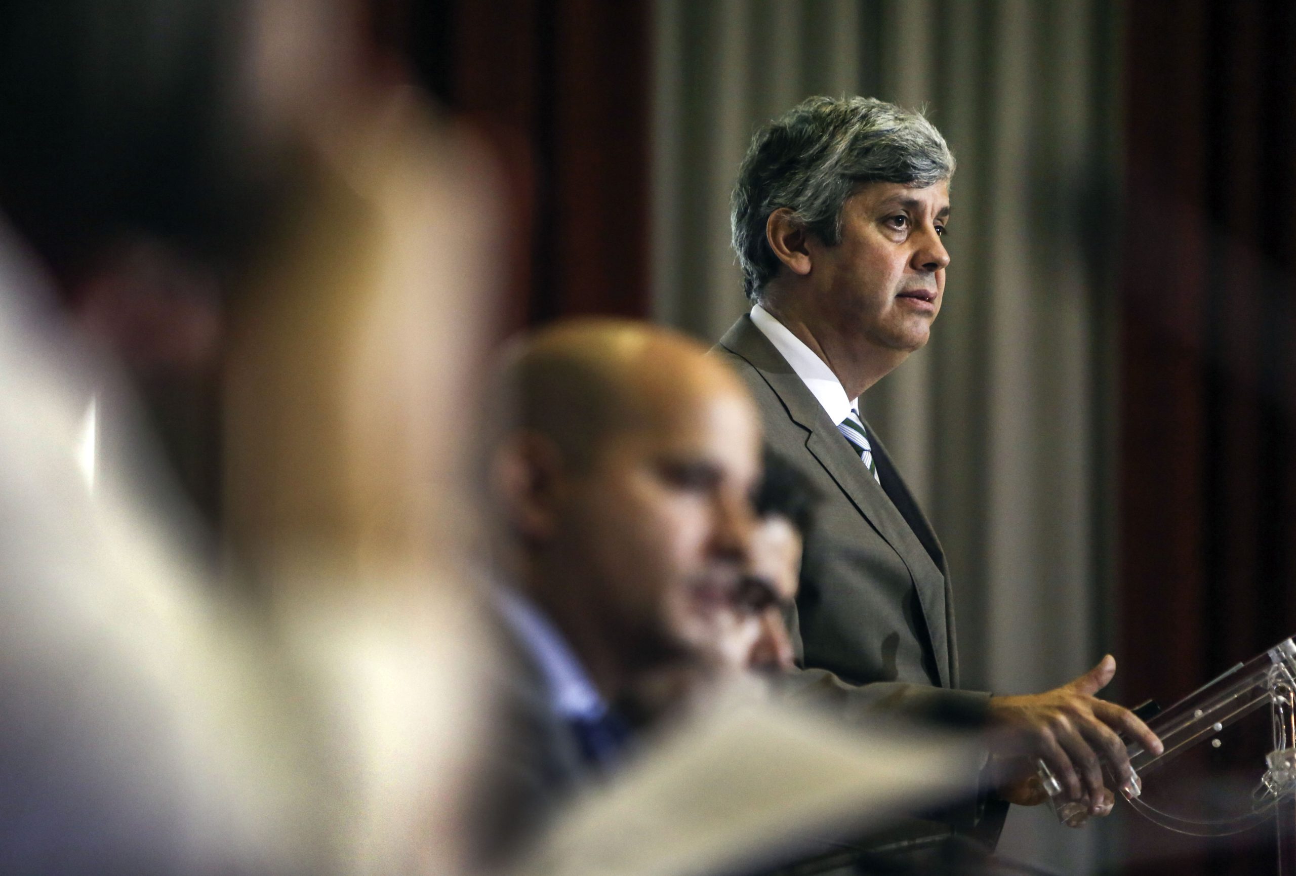 Centeno considera “flagelo” congelamento de carreiras na função pública, mas diz que mudanças só em 2018