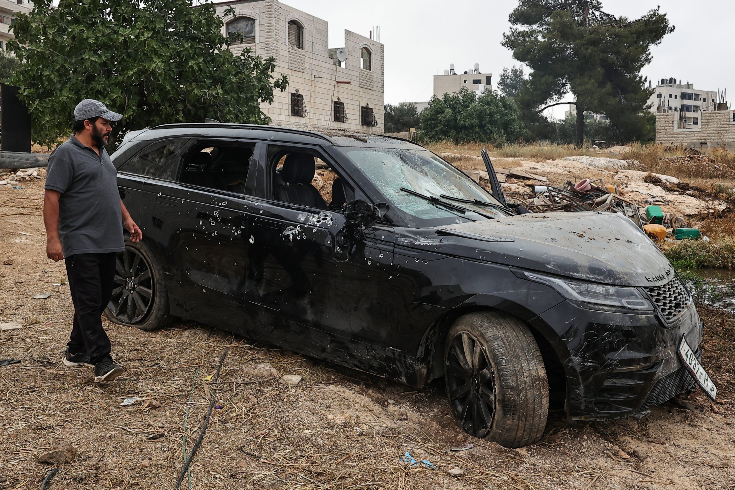 Forças israelitas matam quatro palestinianos na Cisjordânia