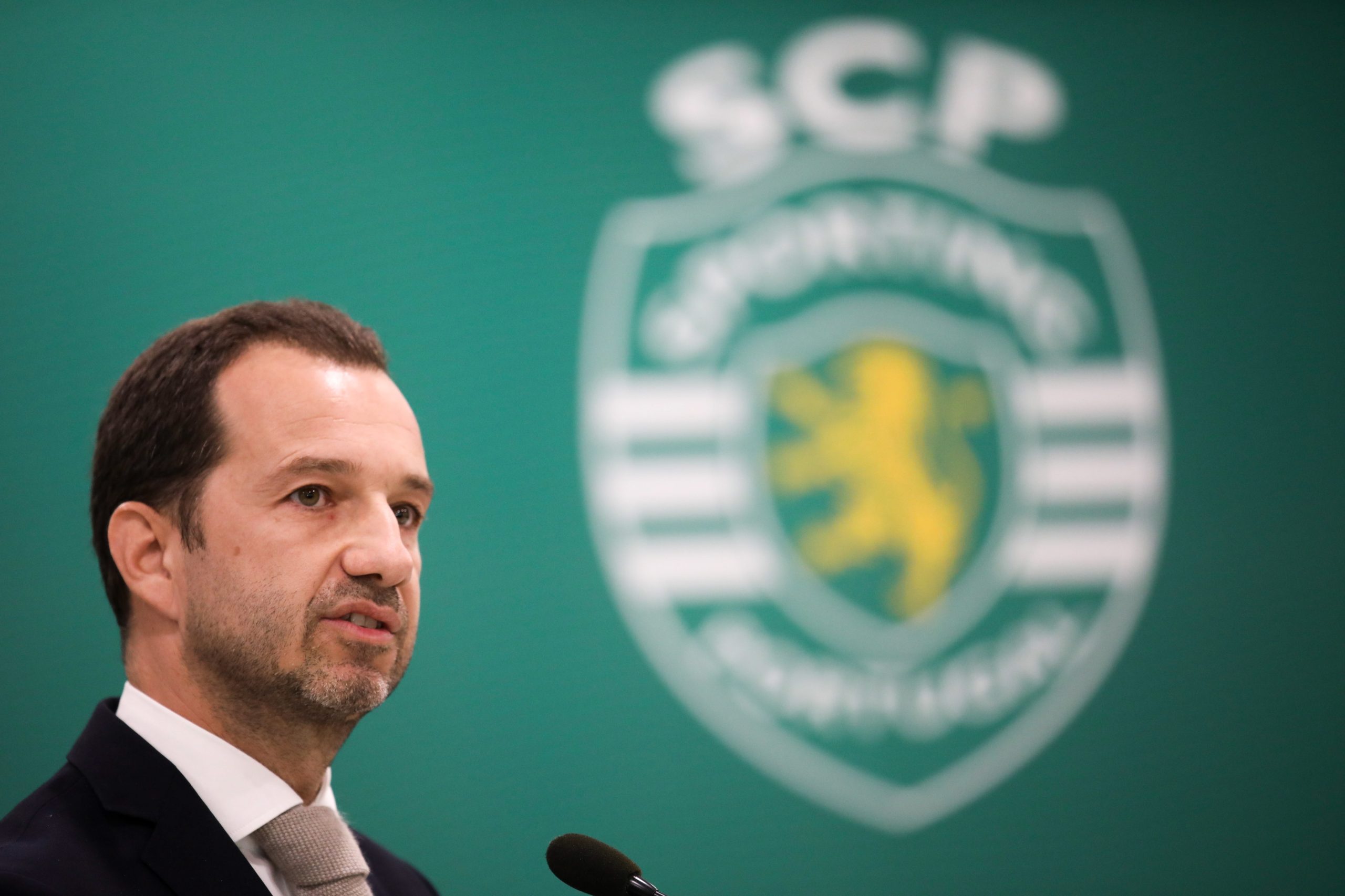 Varandas diz que os clubes não aguentam mais uma época sem público