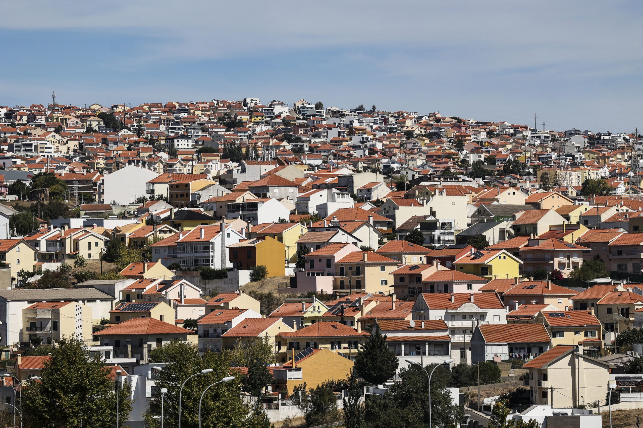Prestação da casa desce 134 euros em maio para créditos com Euribor a 12 meses