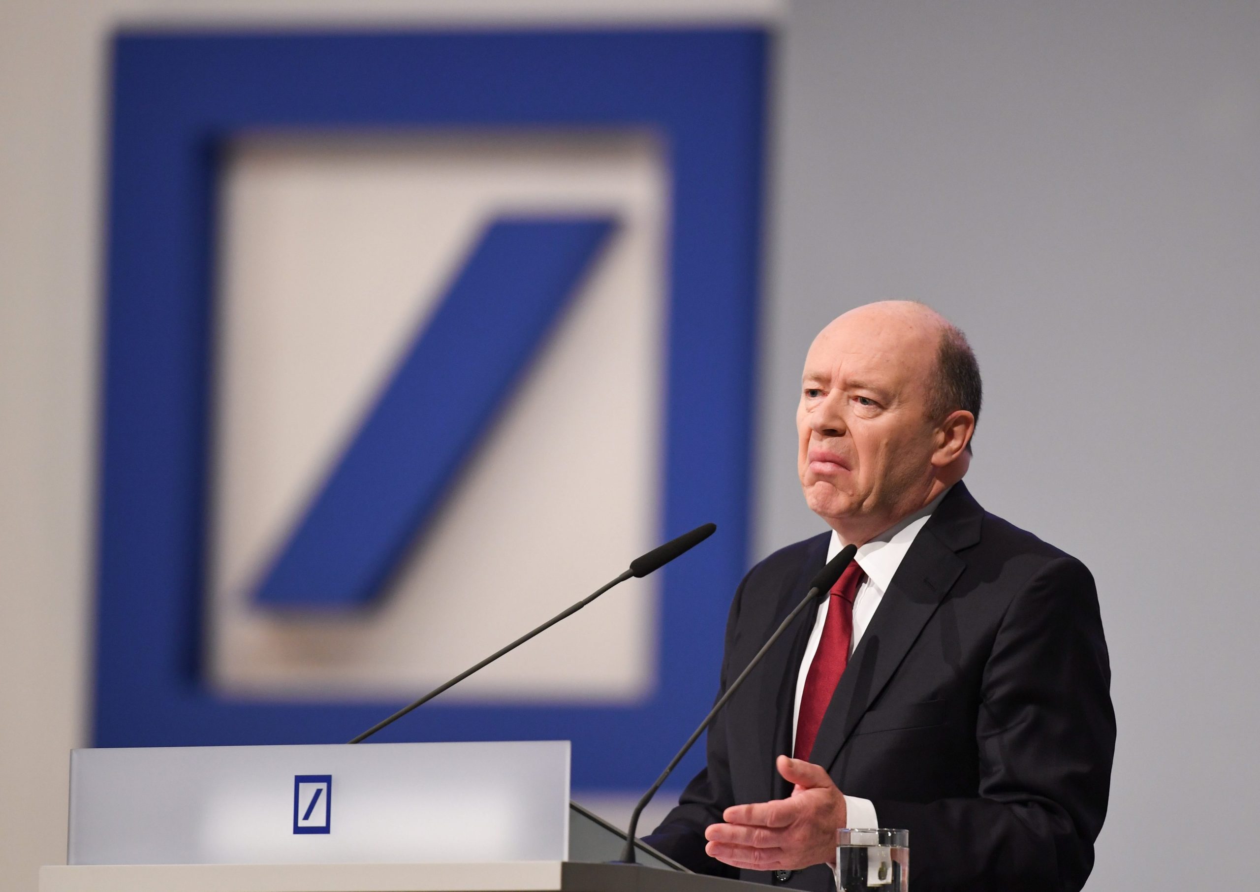 Ajuda estatal ao Deutsche Bank? “Isso não é assunto para nós”, garante presidente