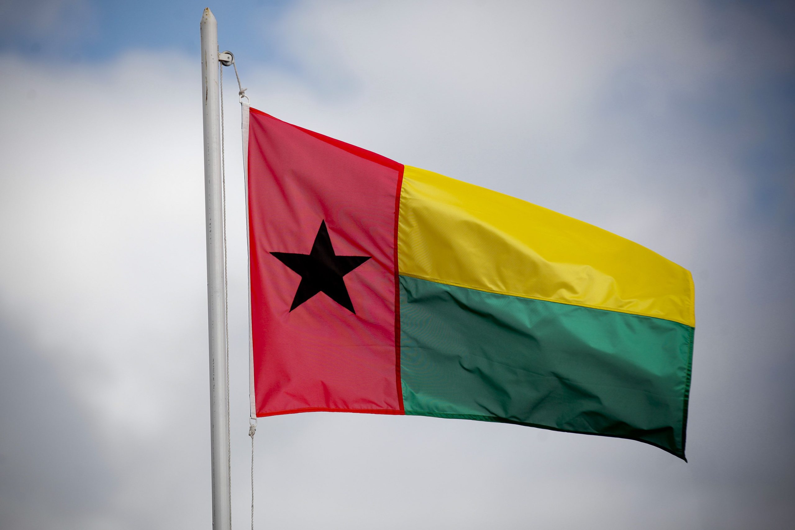 Equipa técnica portuguesa chega a Bissau para avaliar apoio às eleições legislativas