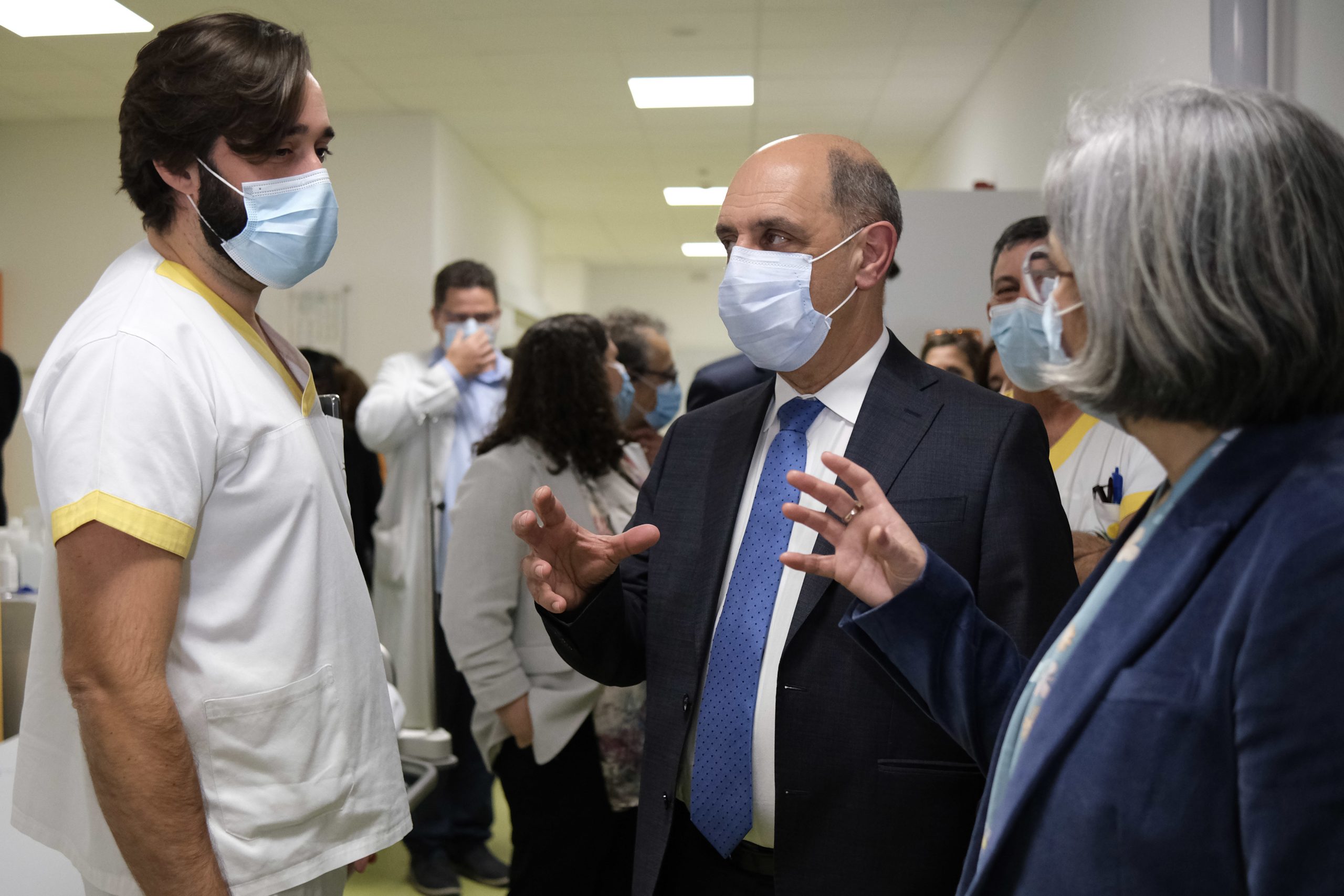 SNS está a preparar-se para o verão, diz Ministro da Saúde