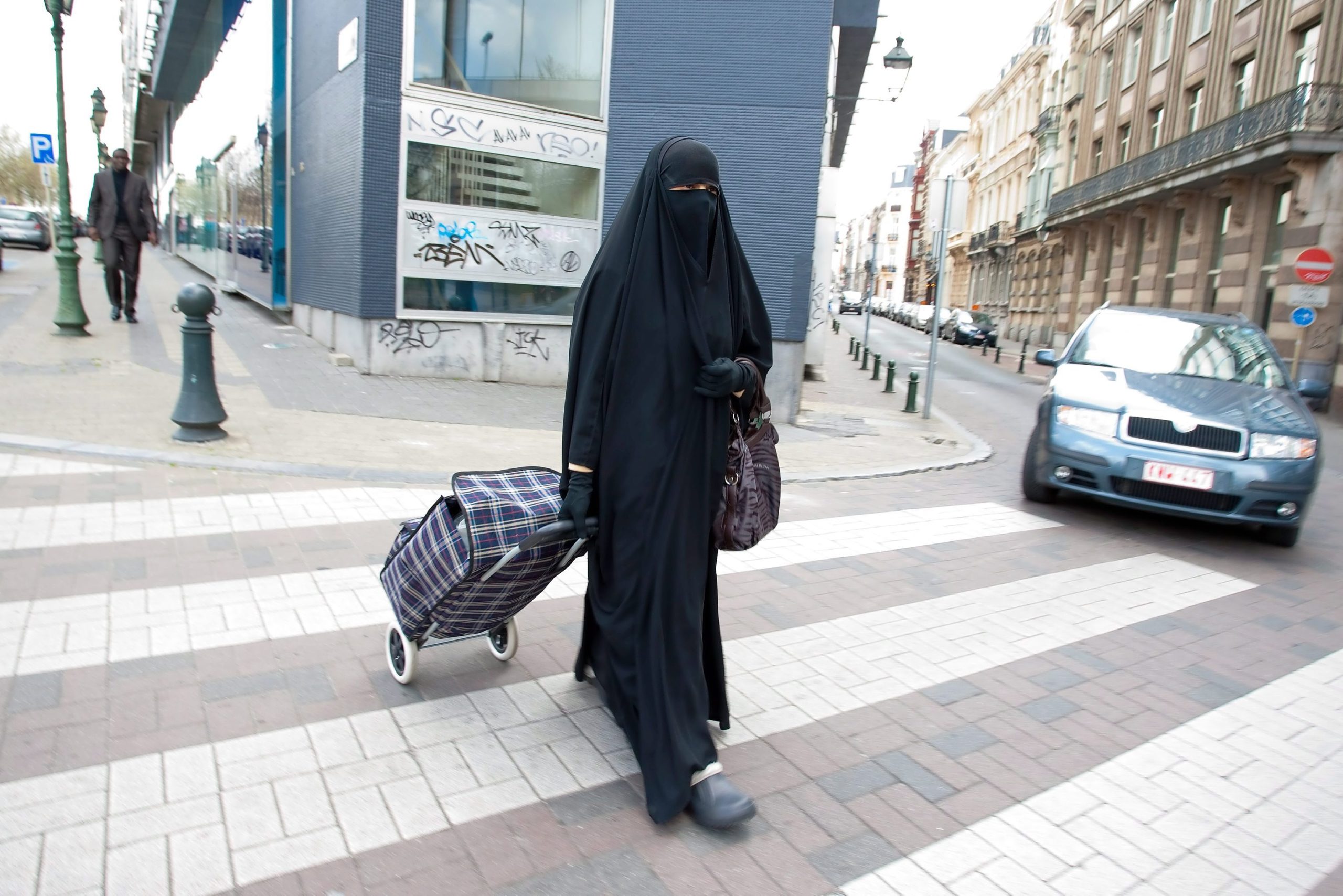 Marrocos proíbe fabrico e venda da ‘burqa’