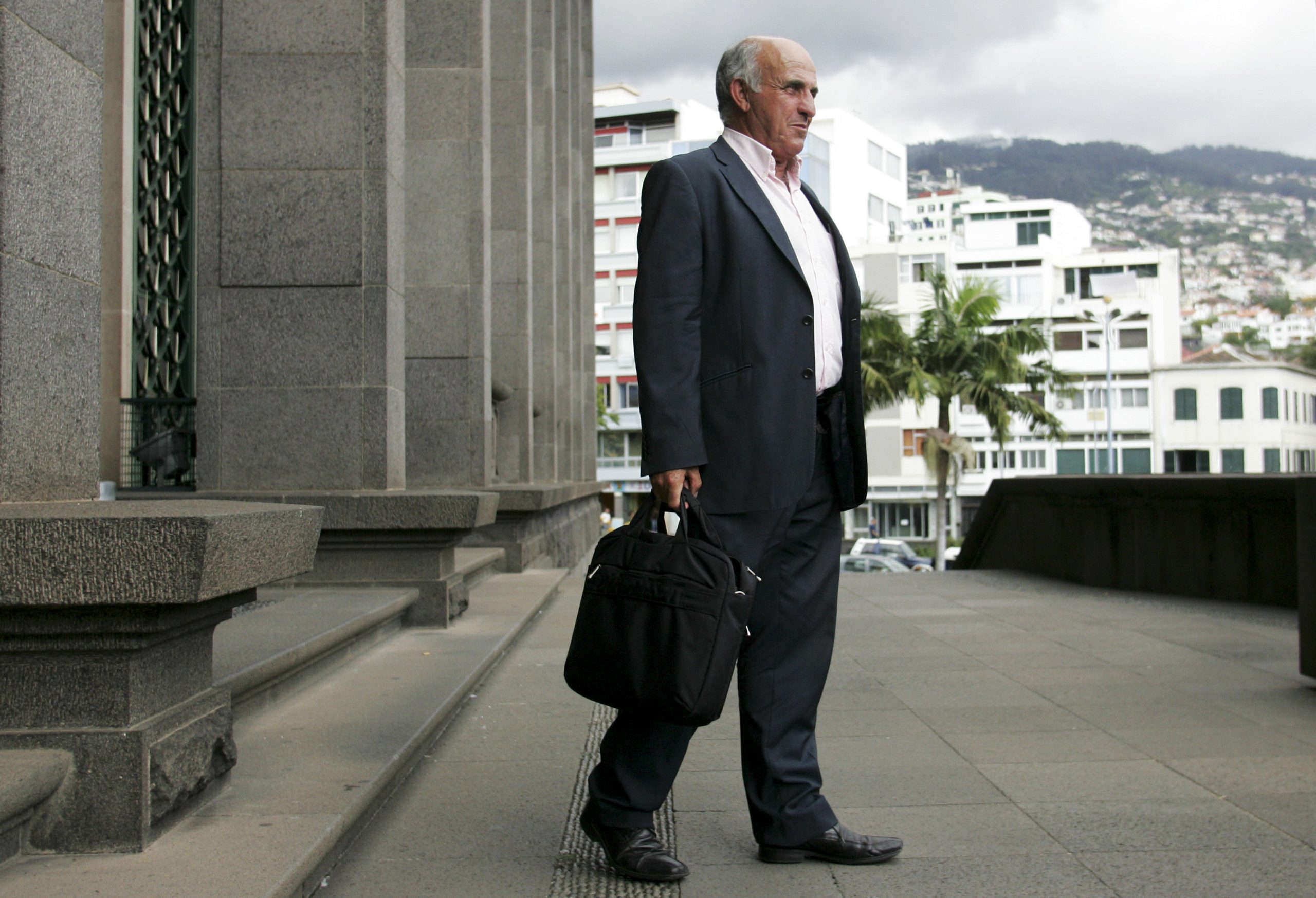 Tribunal da Relação suspendeu pena de três anos e meio de prisão de José Manuel Coelho, ex-dirigente do PTP