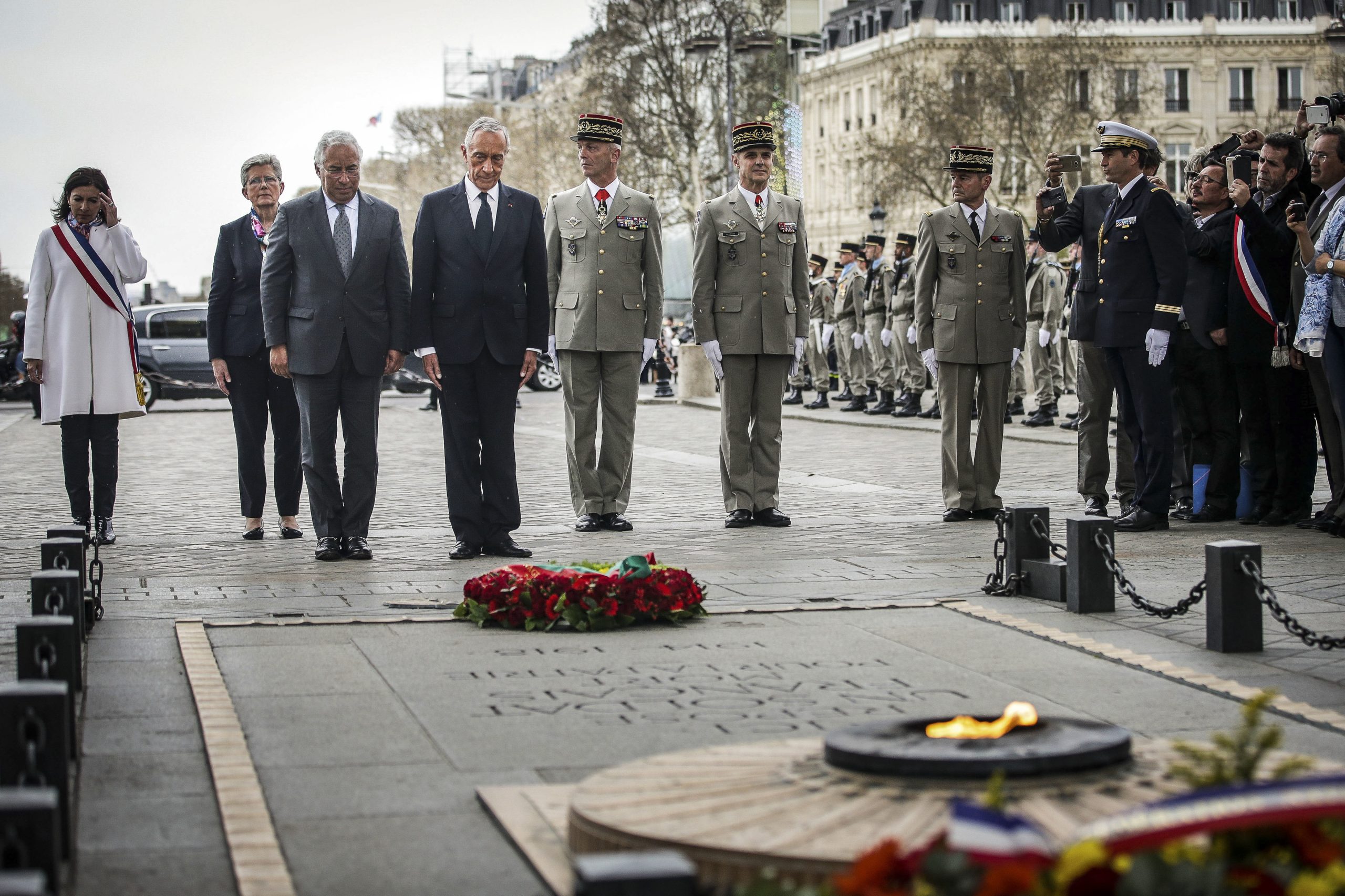 Marcelo e Costa prestaram tributo aos mortos da Primeira Guerra Mundial em Paris