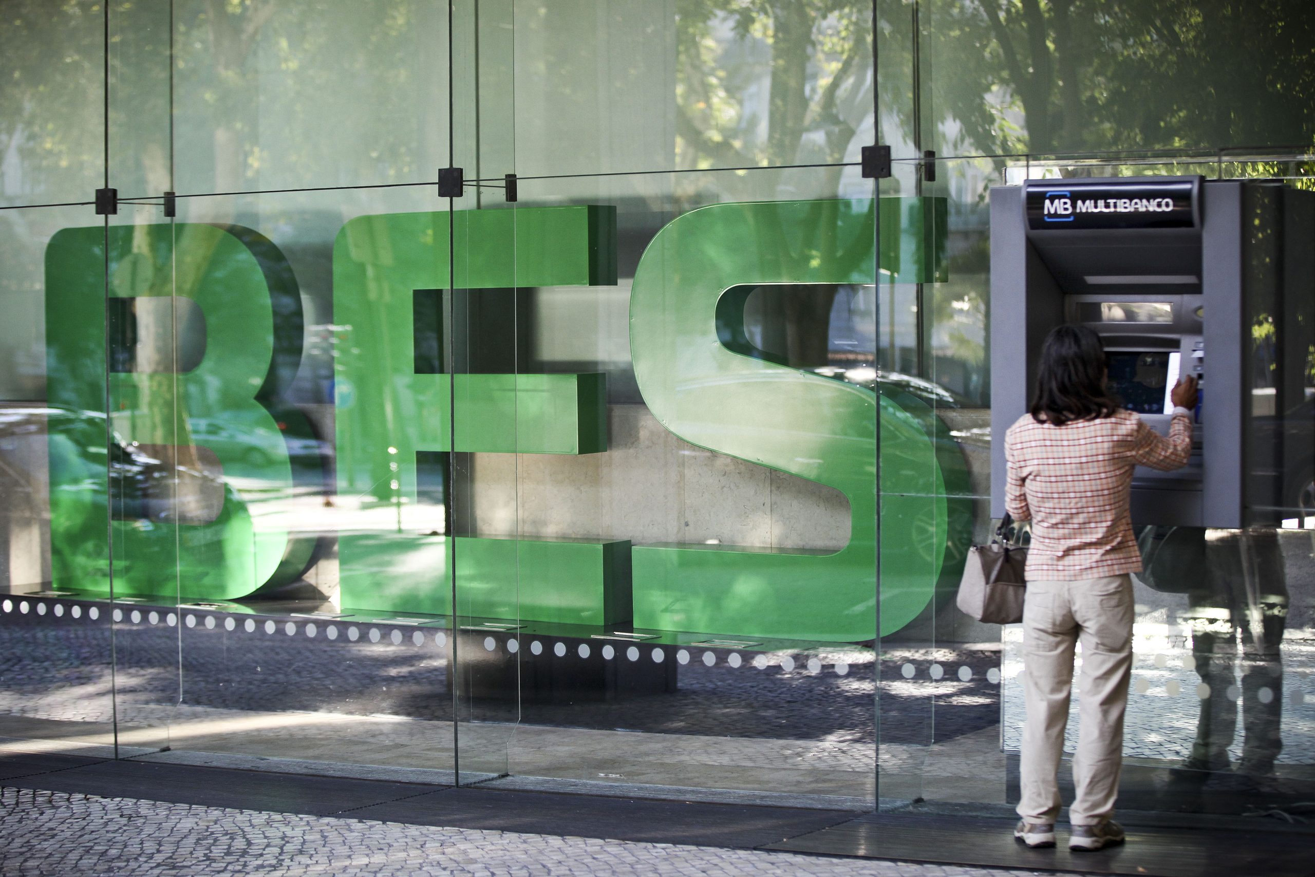 BES: Lesados pela sucursal na Madeira queixam-se de serem excluídos da solução