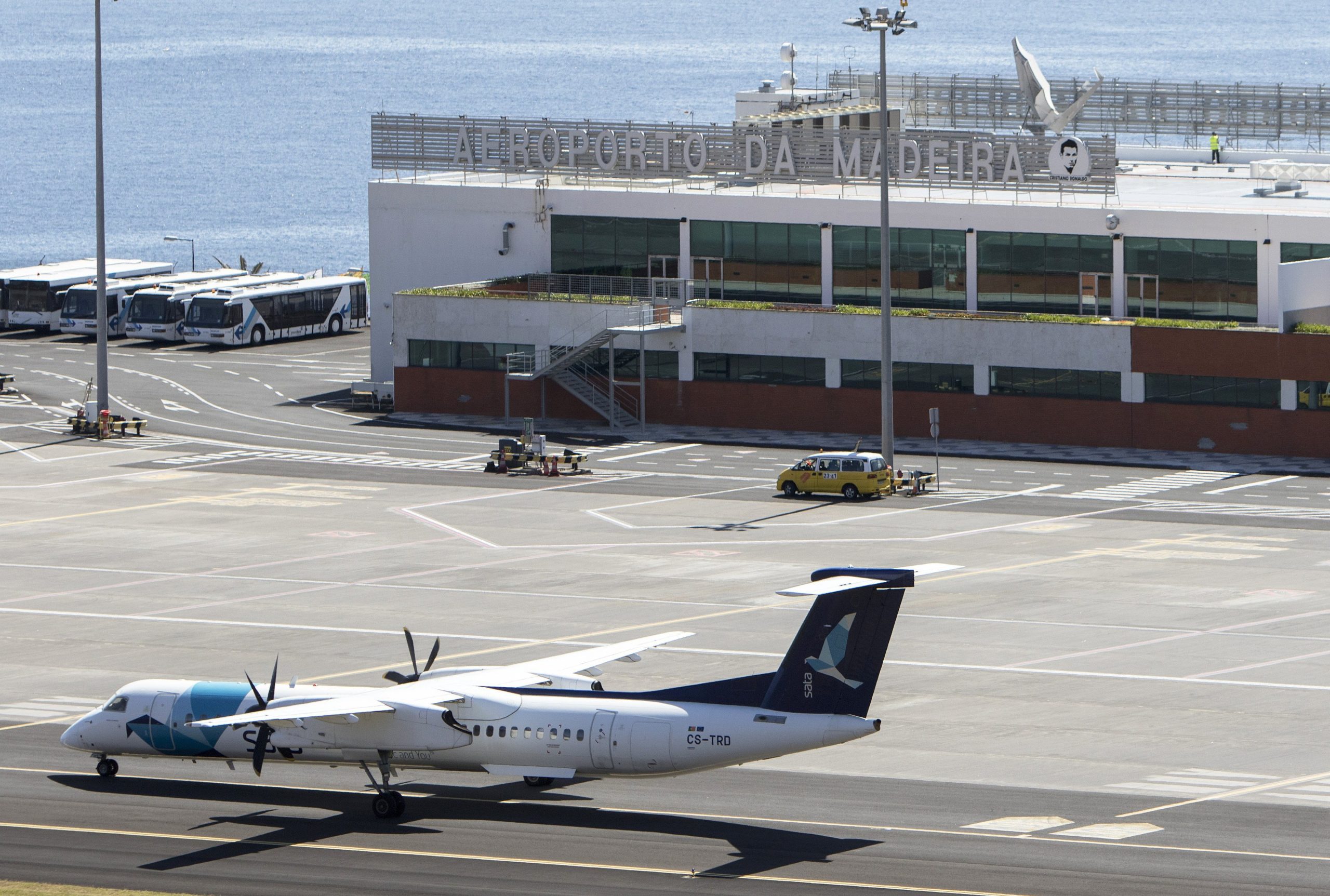 Seis voos divergiram devido ao mau tempo na Madeira