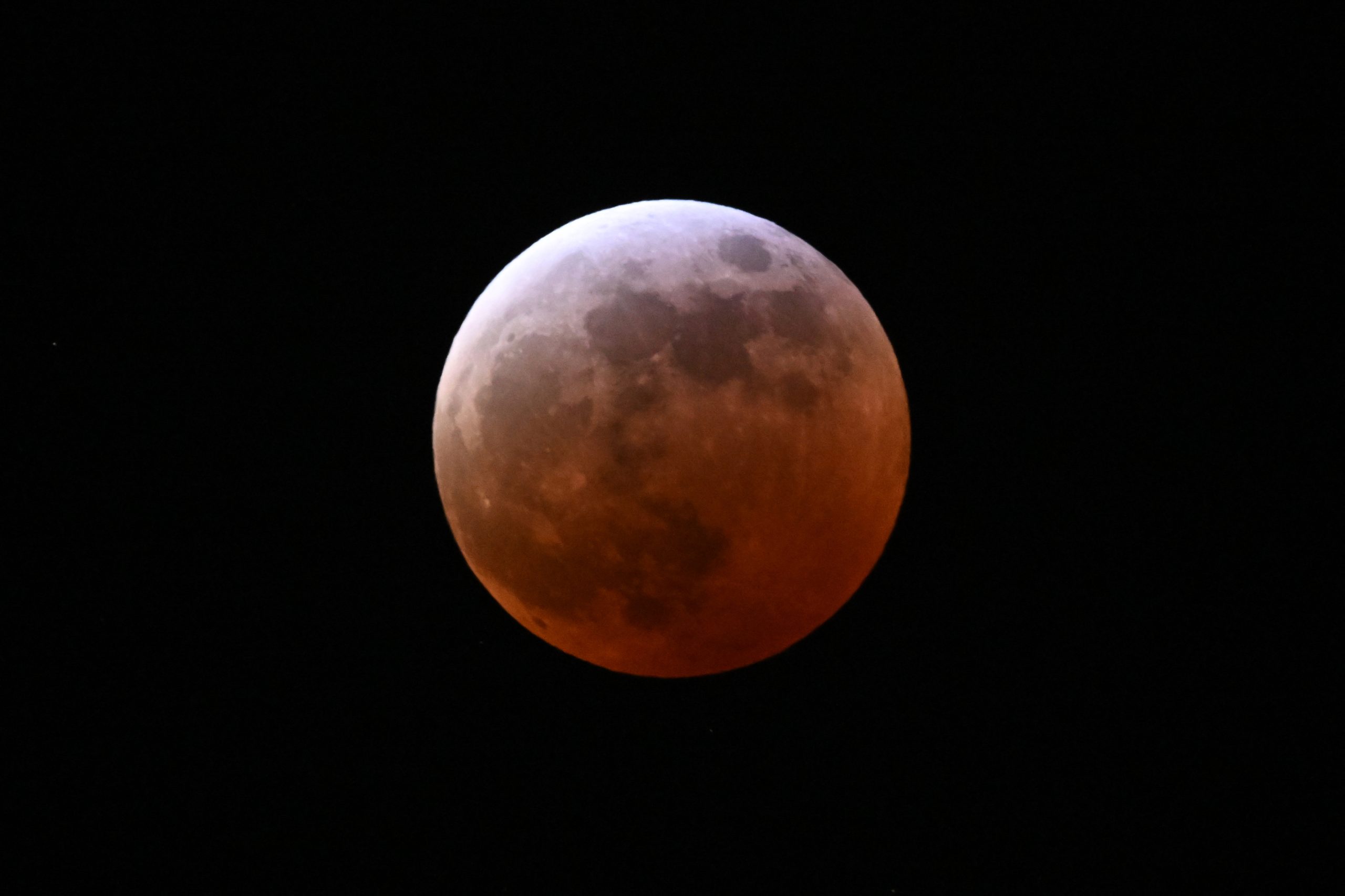 “Lua de Sangue”: as imagens do fenómeno pelo mundo