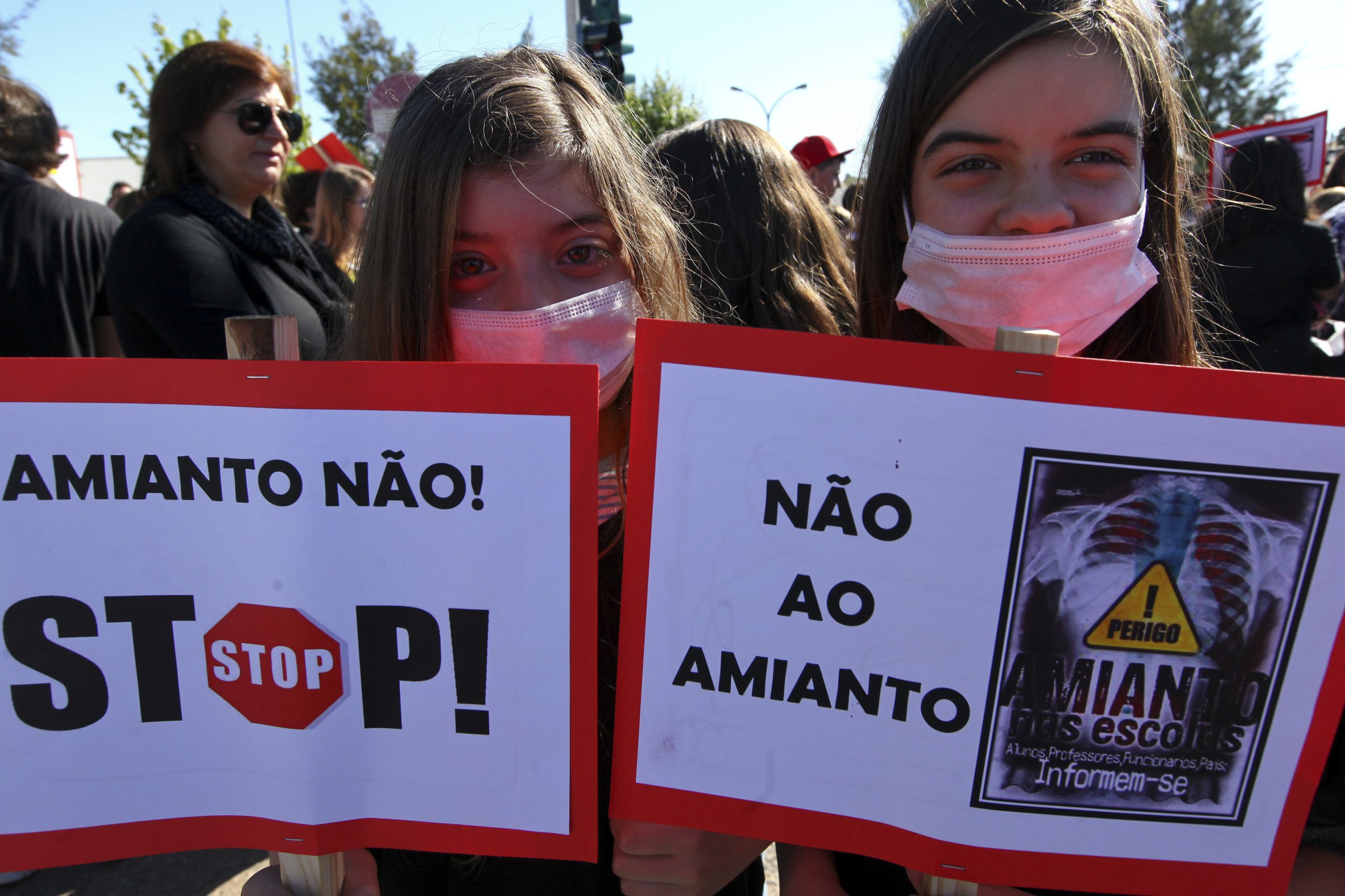 Greve contra o amianto fechou escola com 900 alunos em Amarante