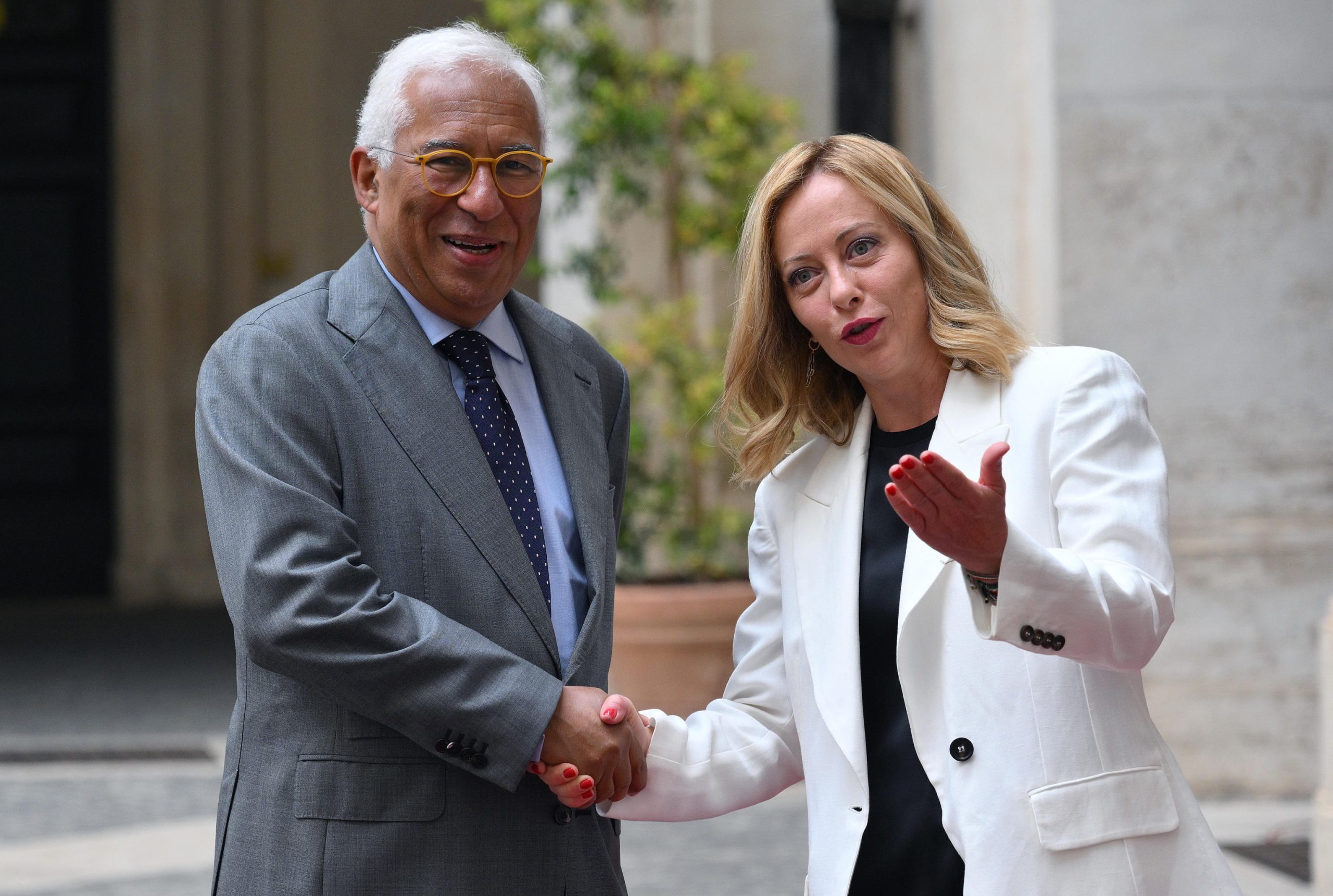 Costa recebido em Roma por Meloni para “avaliar perspetivas e prioridades”
