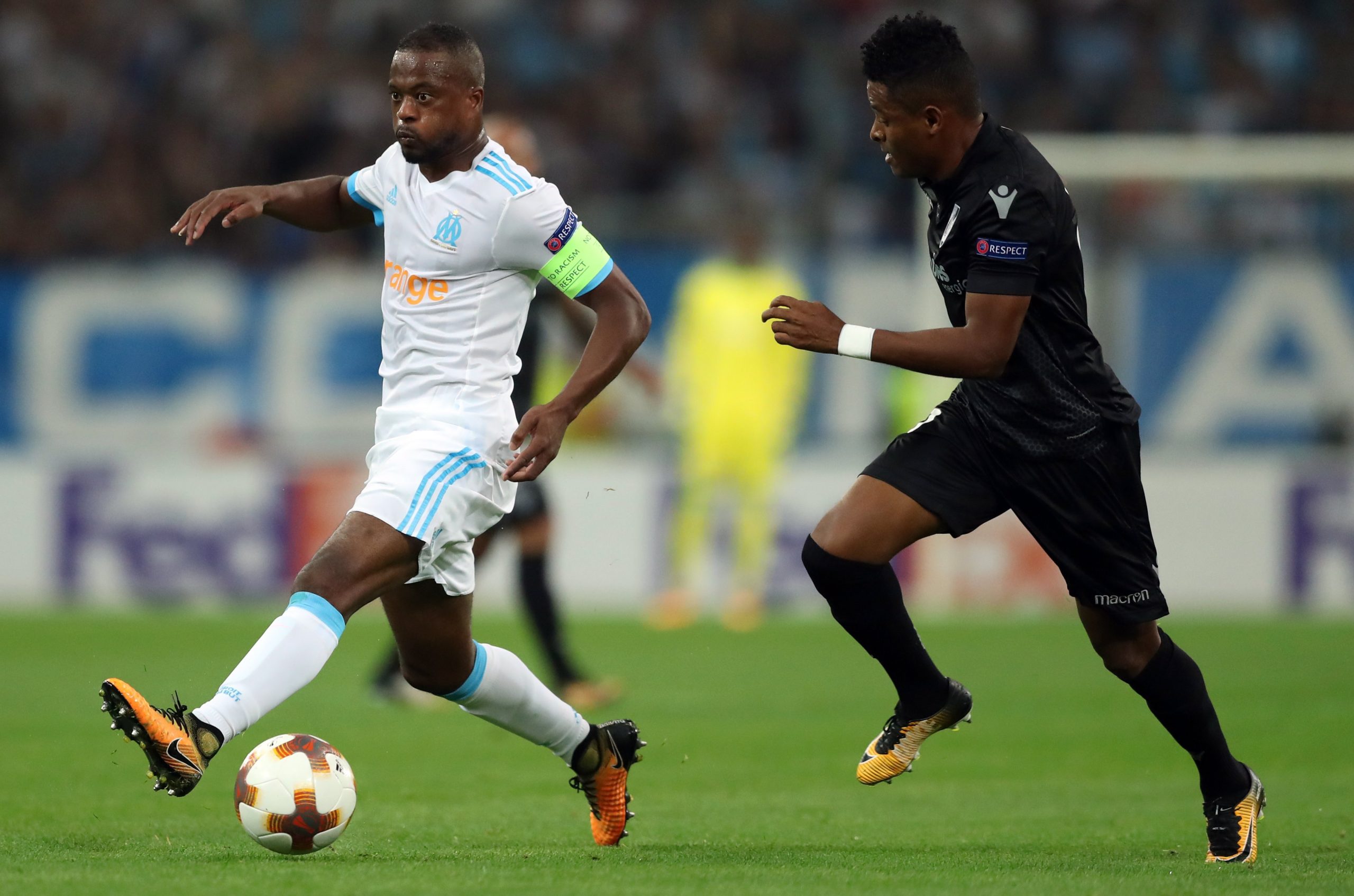 UEFA suspende Evra até ao final da época