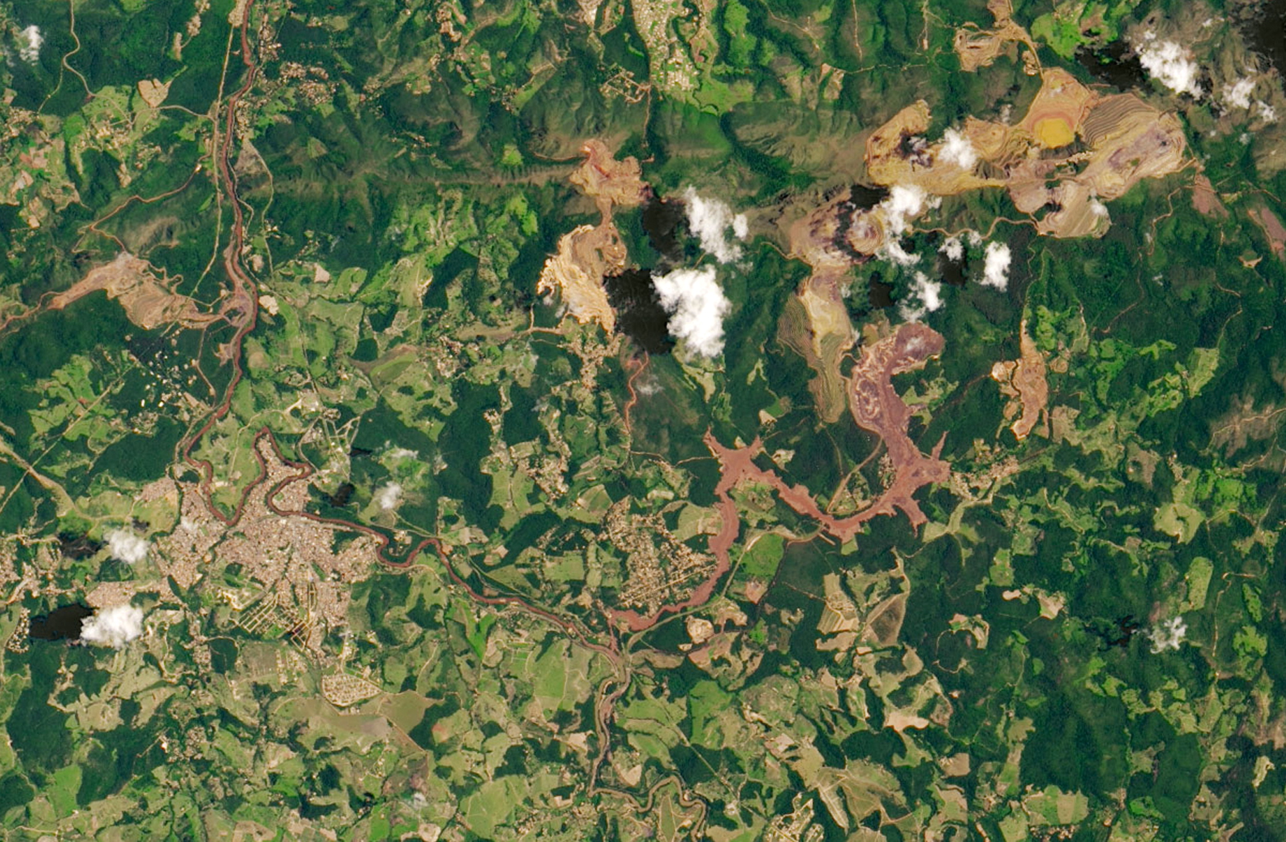 Governo brasileiro lança pacote de medidas para a reconstrução de Brumadinho