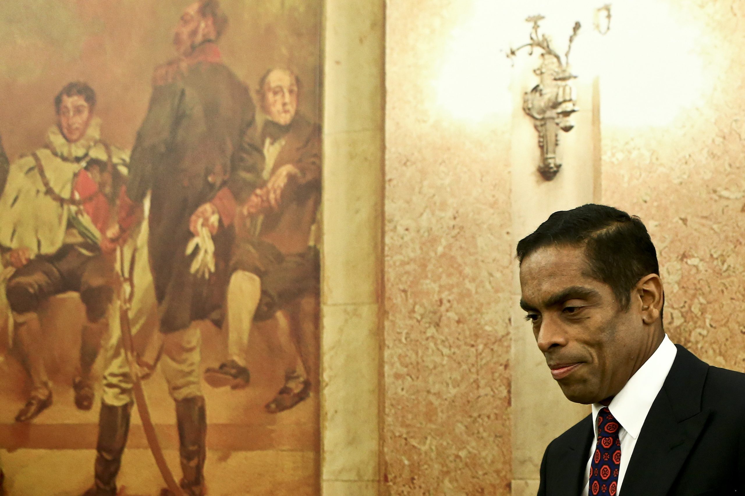 Álvaro Sobrinho com prazo de 10 dias em curso para pagar caução de 6 milhões de euros
