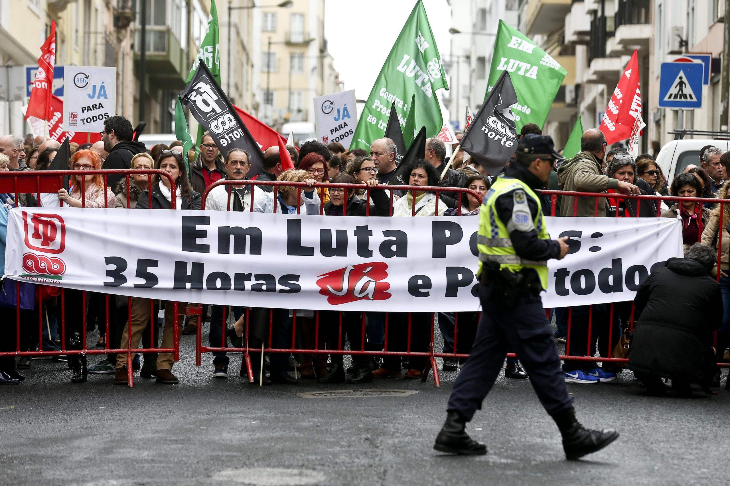 Semana laboral de 35 horas? E porque não 33, 20 ou mesmo 15 horas?