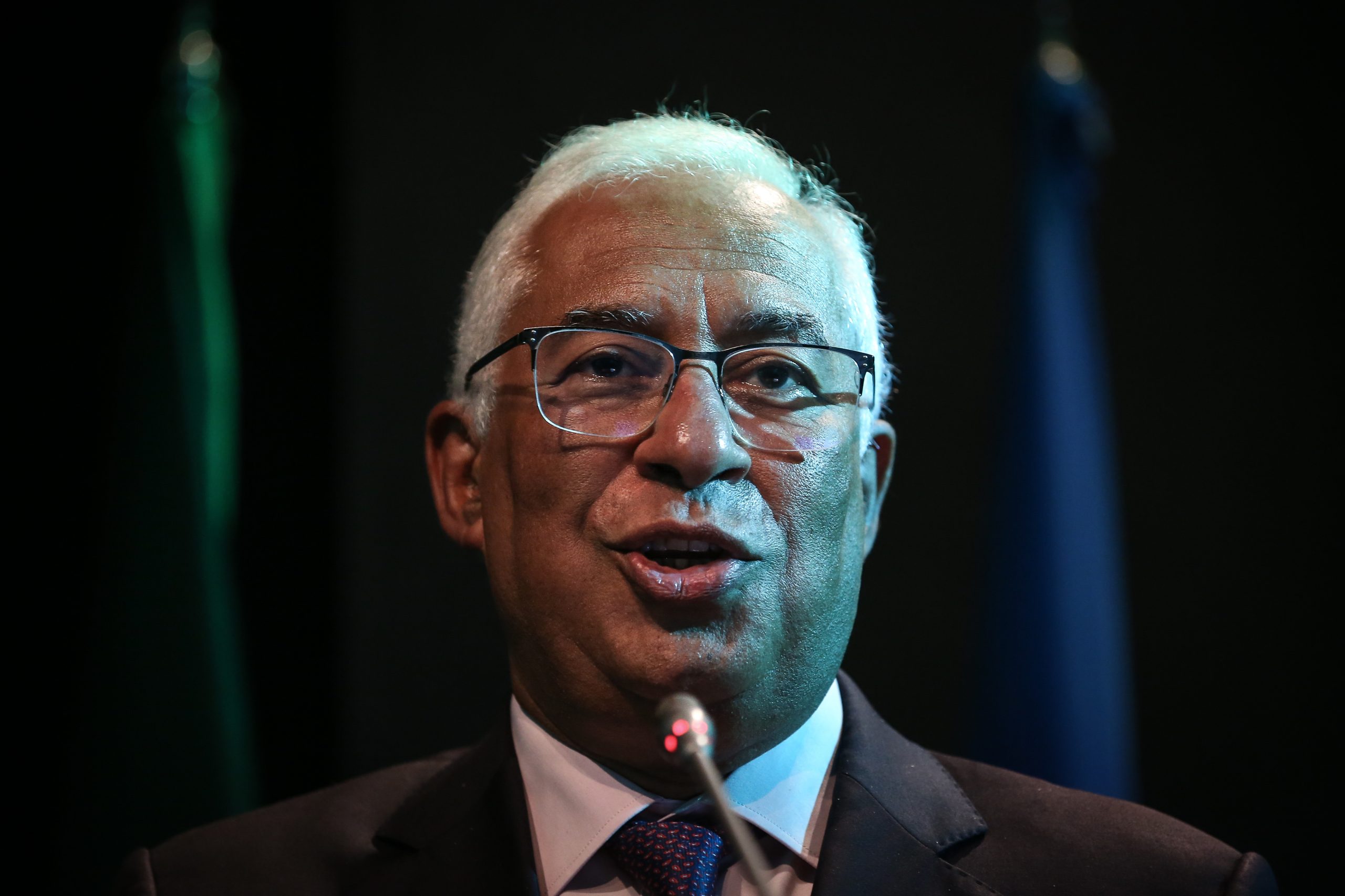 Governo propõe aumento mínimo de 52 euros por ano até 2026 na função pública