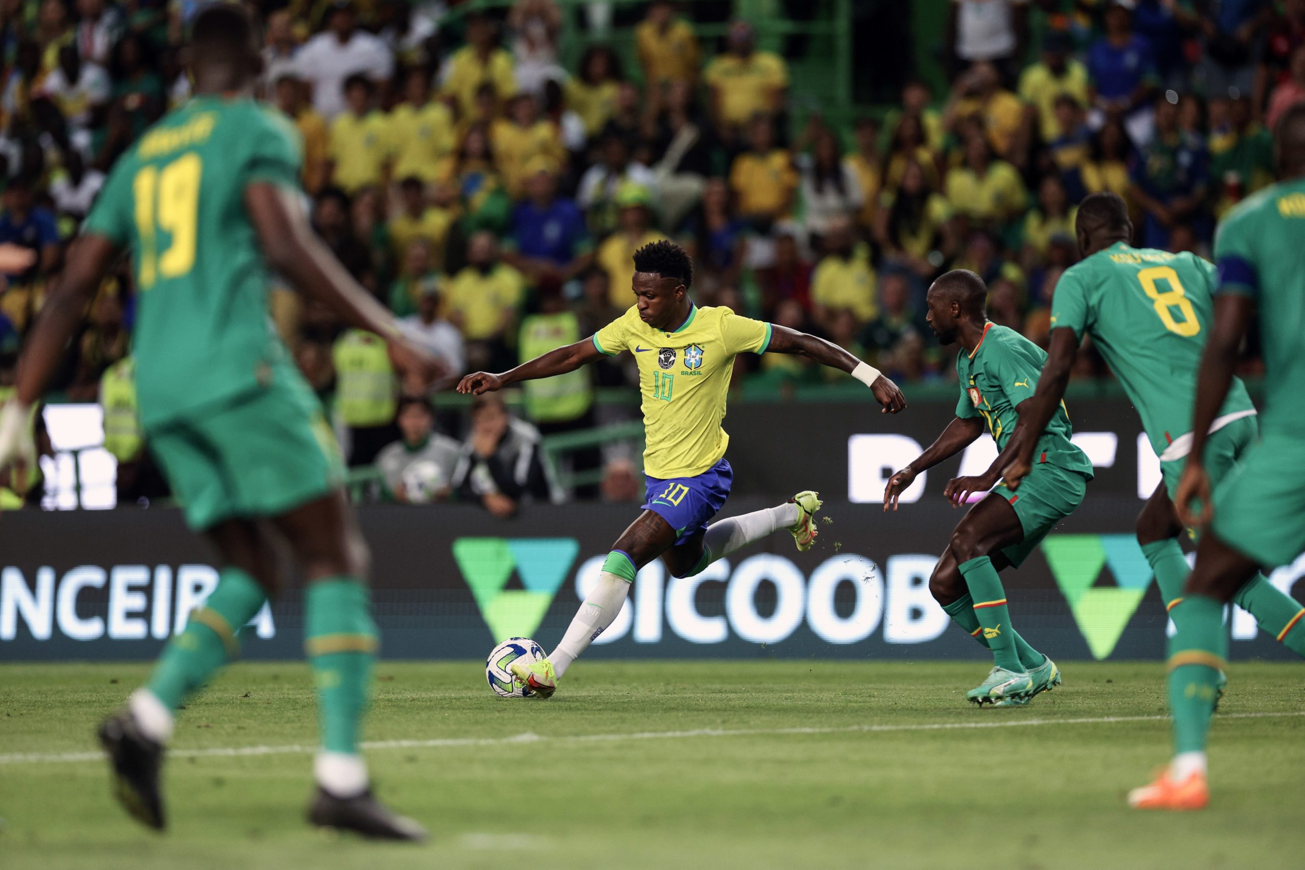 Brasil derrotado pelo Senegal em autêntica invasão ‘canarinha’ a Alvalade