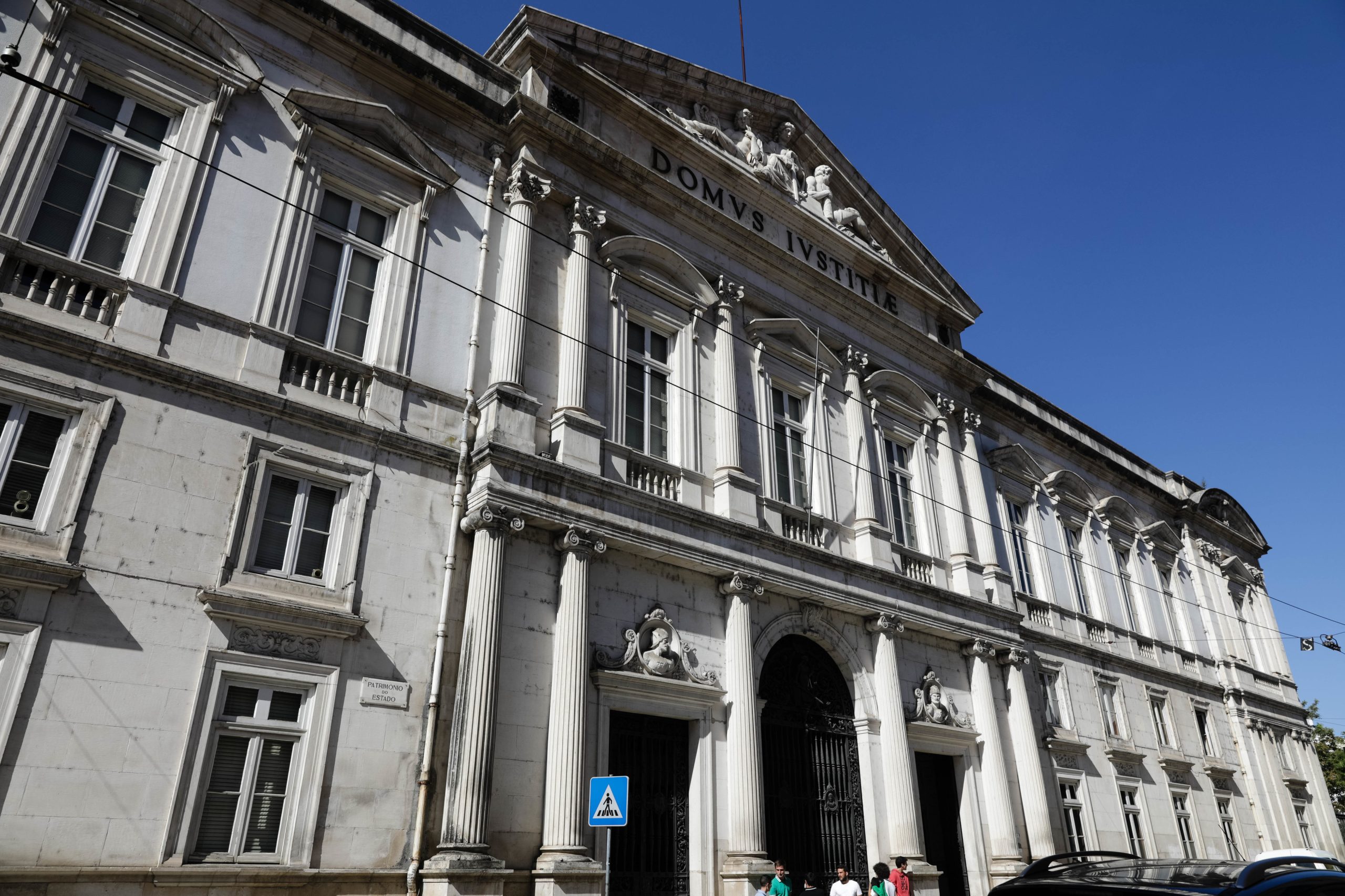 Tribunal de Coimbra condena a pena de prisão 14 arguidos no processo dos catalisadores