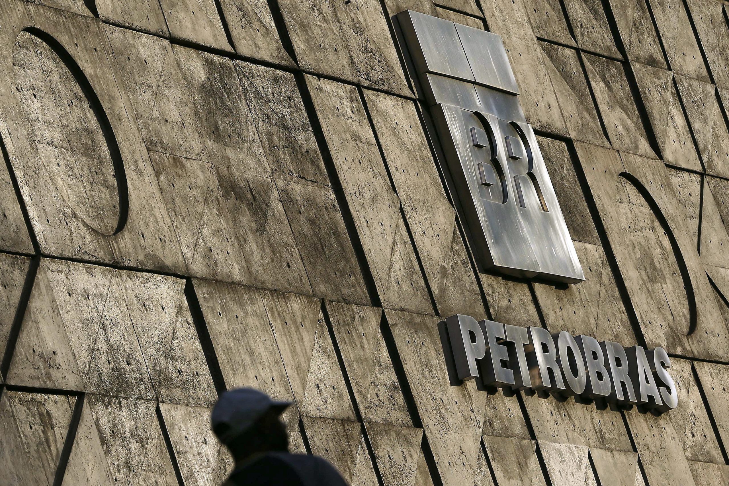 Lava Jato: Polícia brasileira realiza nova operação para investigar suborno na Petrobras