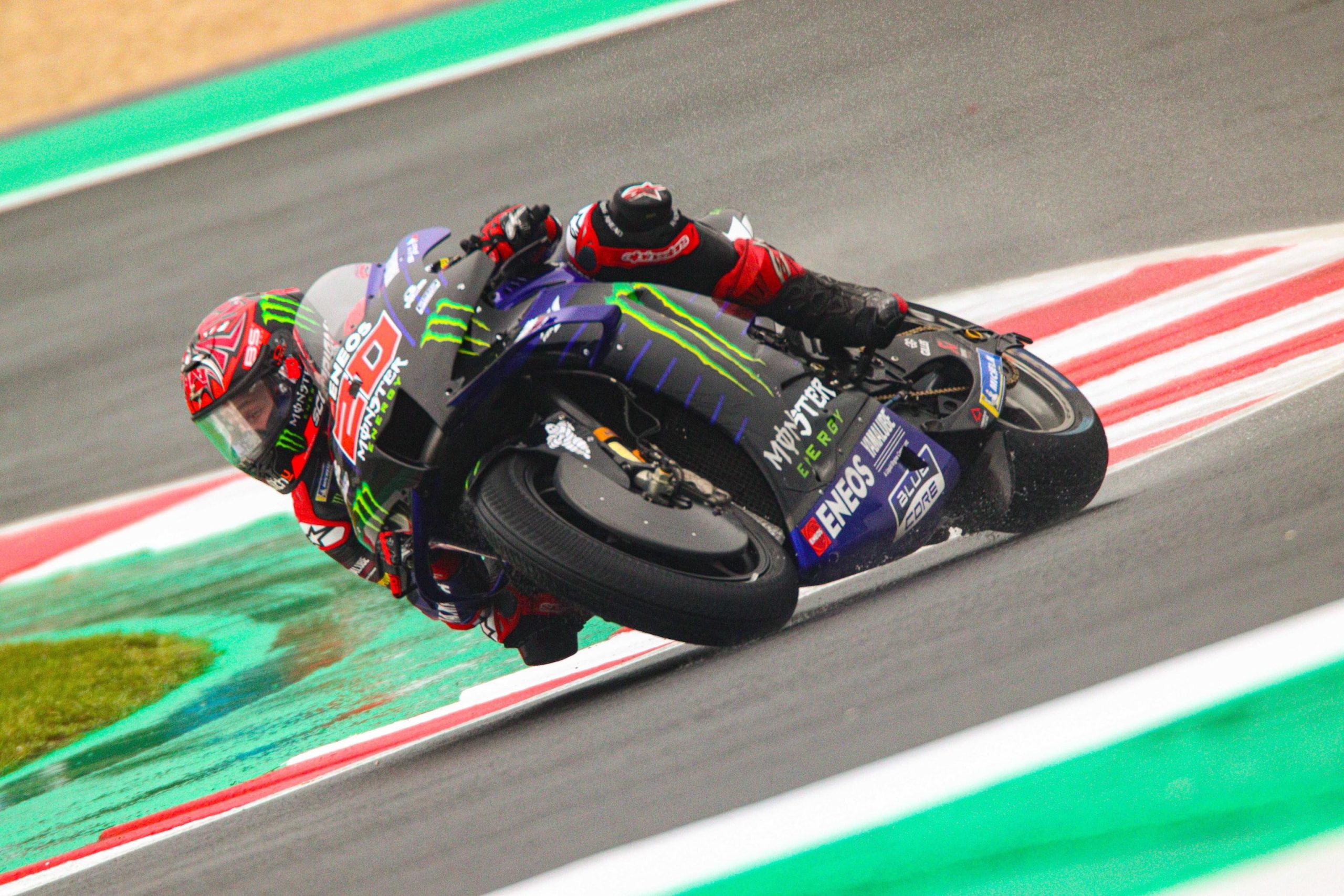 Fábio Quartararo sagra-se campeão mundial de MotoGP pela primeira vez