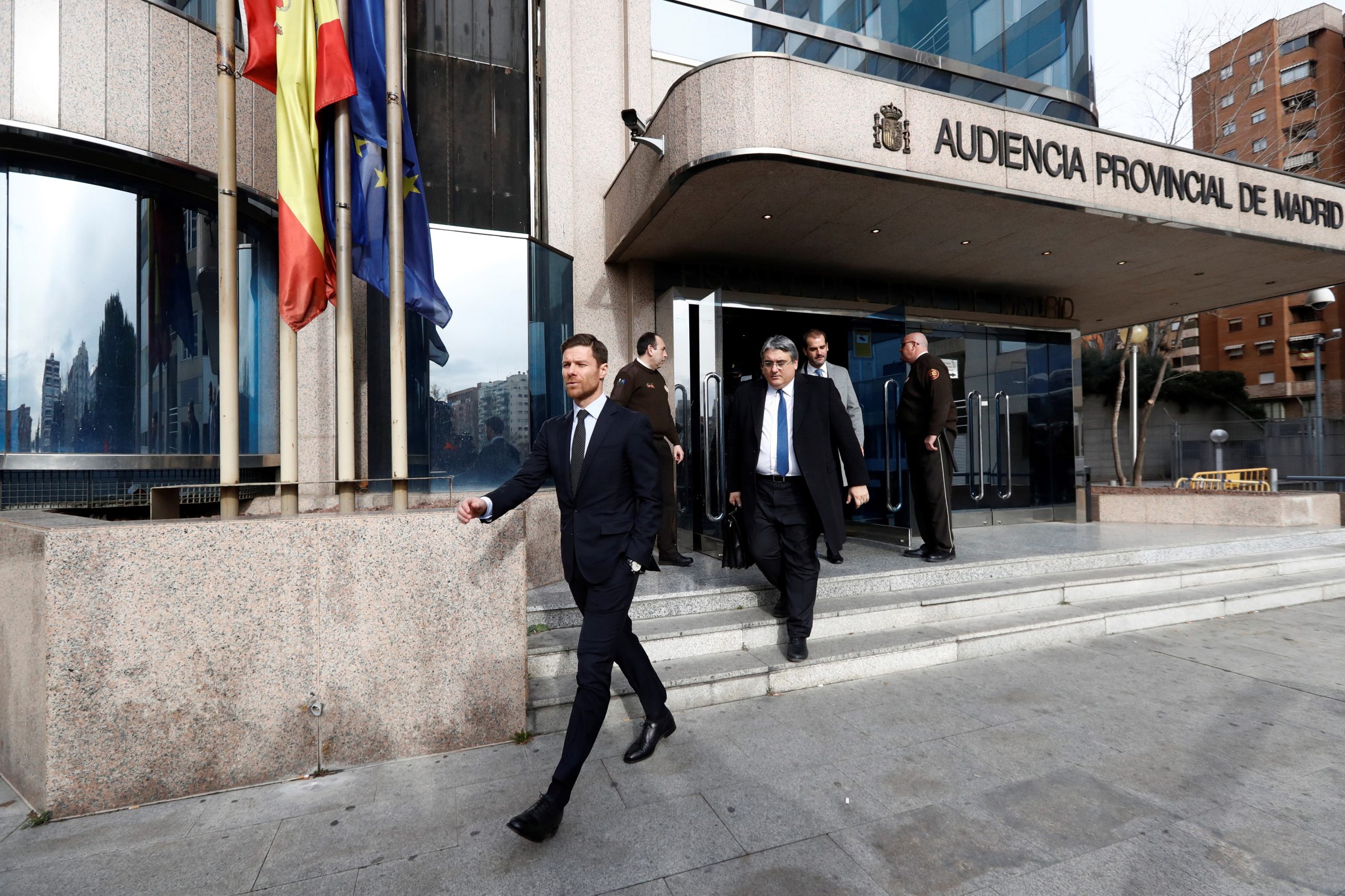 Antigo futebolista Xabi Alonso absolvido da acusação de fraude fiscal