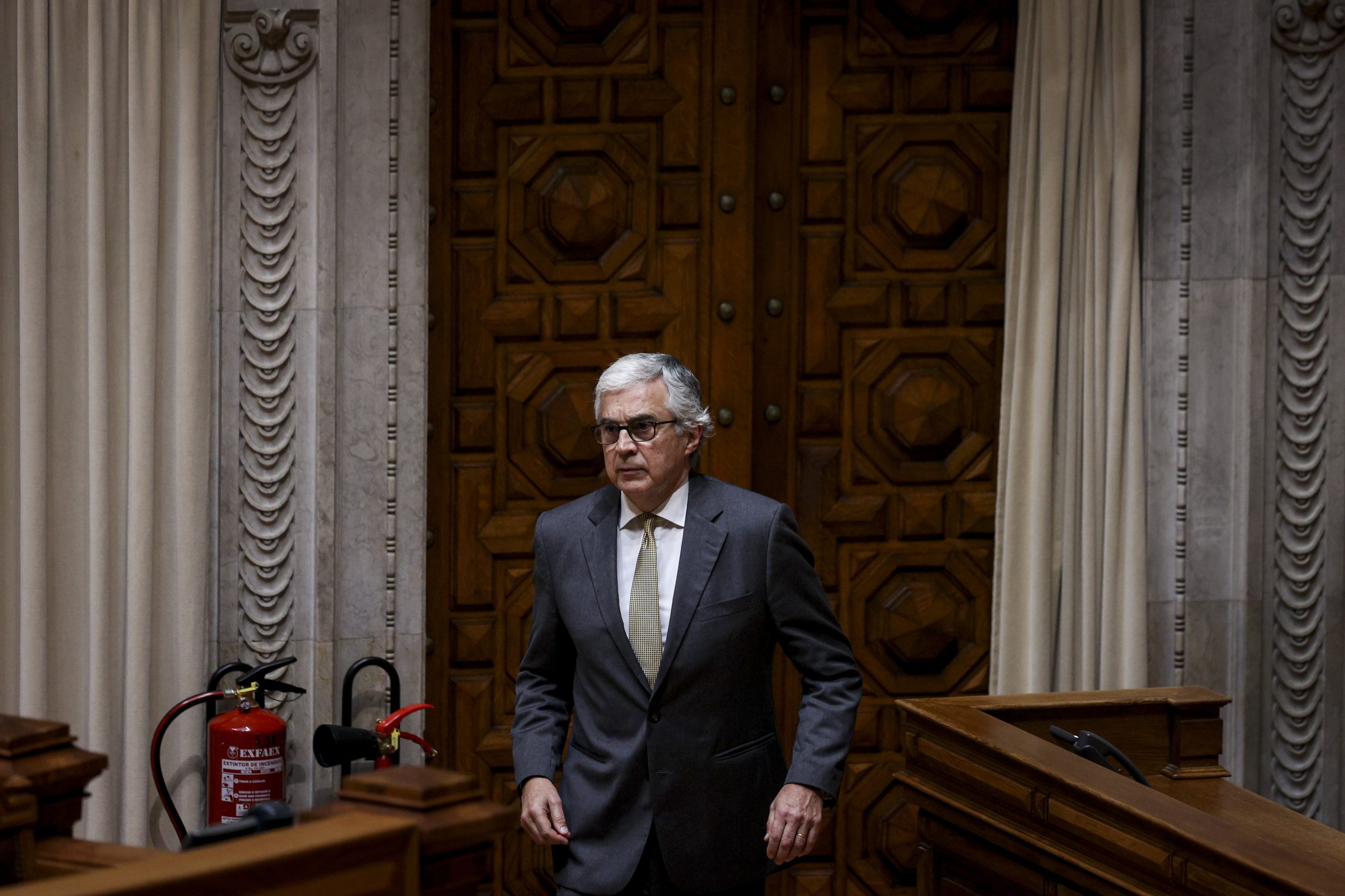 Aguiar-Branco espera que novo espaço do parlamento transforme défice de participação em excedente