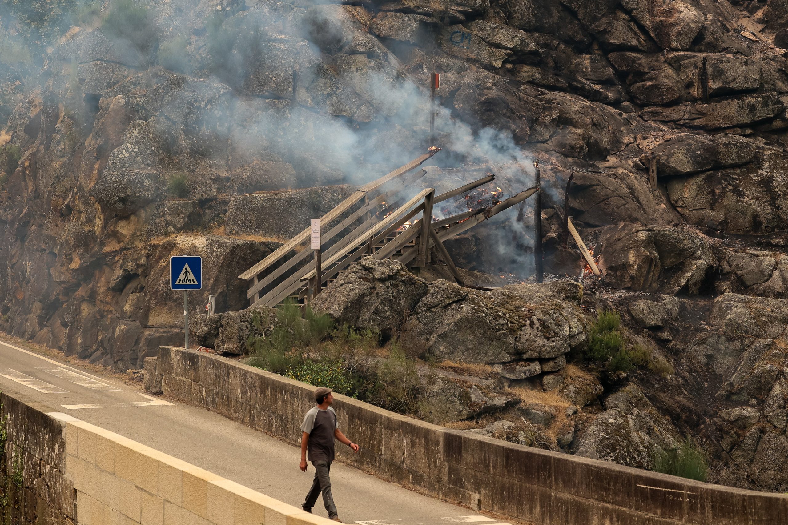 Incêndios: Arouca contabiliza pelo menos 5,3 milhões de euros em prejuízos e 350.000 são nos Passadiços do Paiva