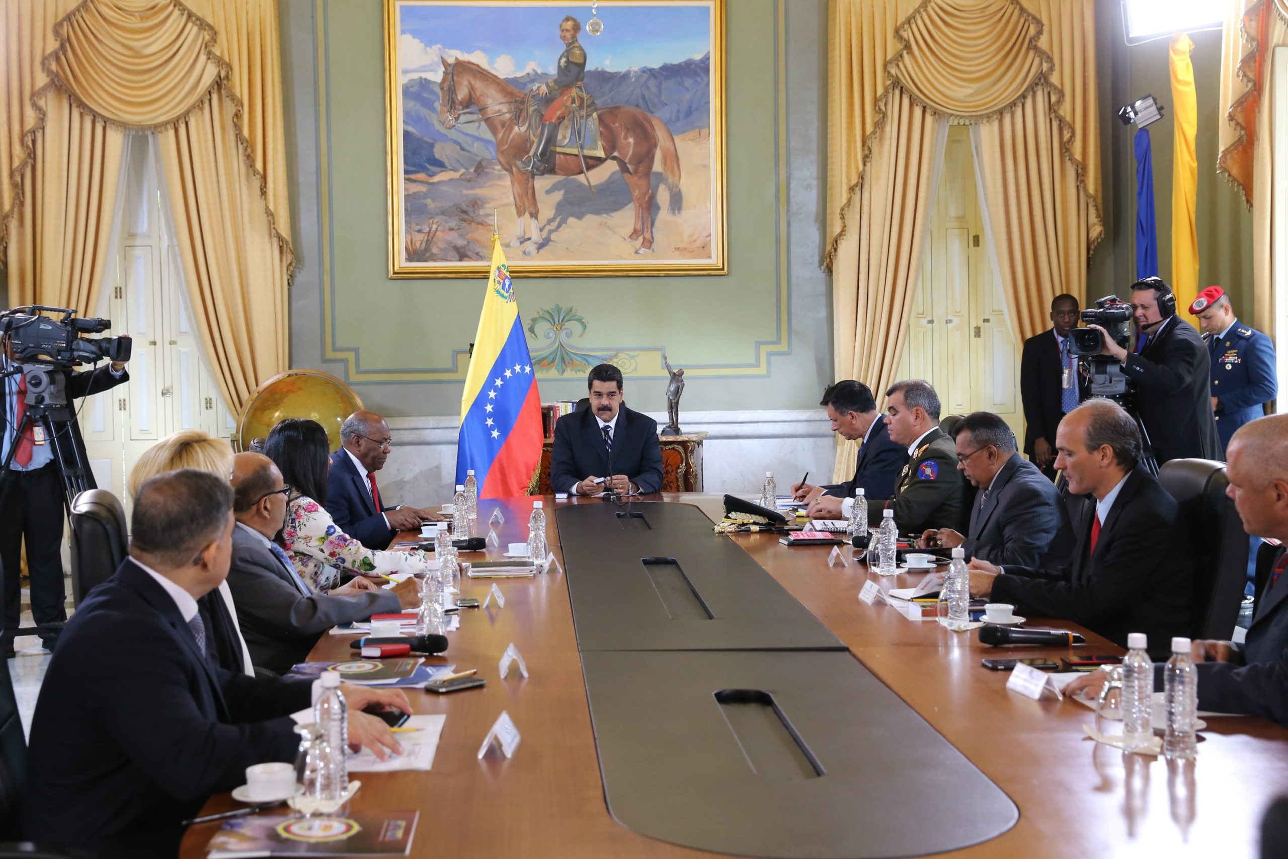 Venezuela: Diálogo entre Governo e oposição começa hoje, mas subsistem as dúvidas